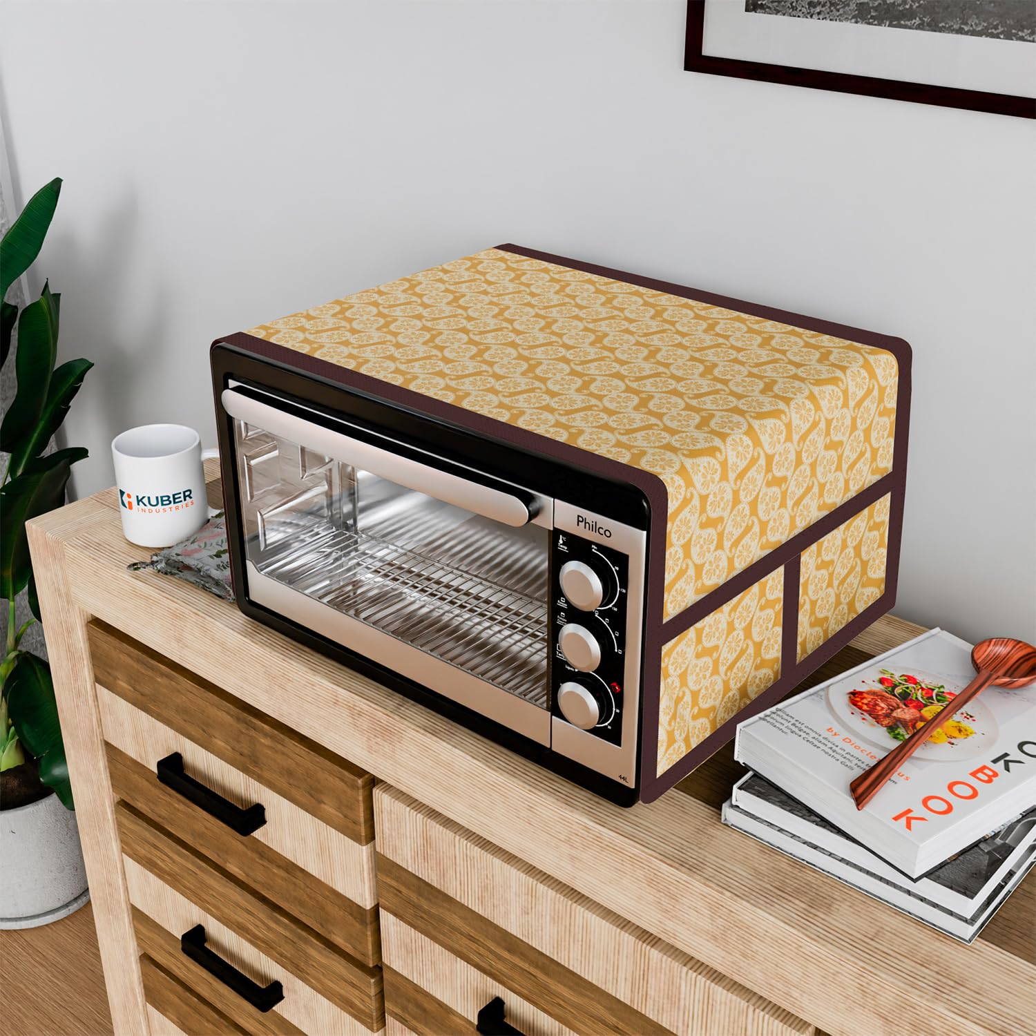 Kuber Industries Oven Top Cover - Microwave Oven Cover with 4 Utility Pockets, 28L Capacity, Golden Kitchen Décor - Perfect for Countertop Storage & Small Kitchen Organization