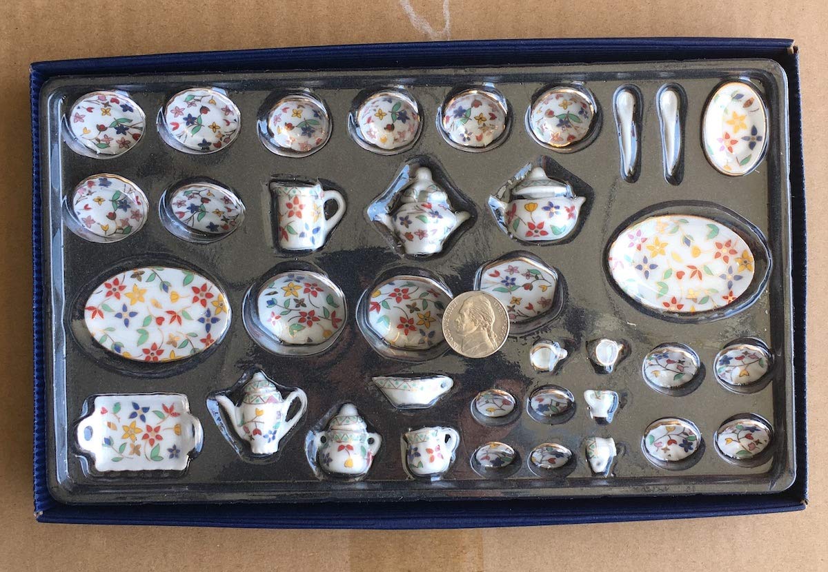 1/12 Scale Dollhouse Miniatures - Porcelain Tea Set with Soup Tureens, Bowls, Spoons & Vases for Miniature Collectors | Perfect for Dollhouse Decor, DIY Crafts and Miniature Displays