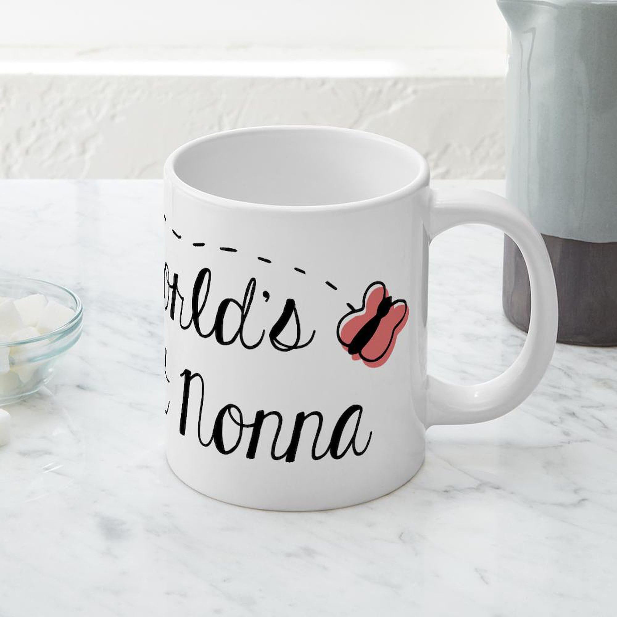 World's Best Nonna 20oz Ceramic Coffee Mug - Large Insulated Tea Cup for Home & Office Use - Perfect Gift for Grandmothers & Italian Food Lovers