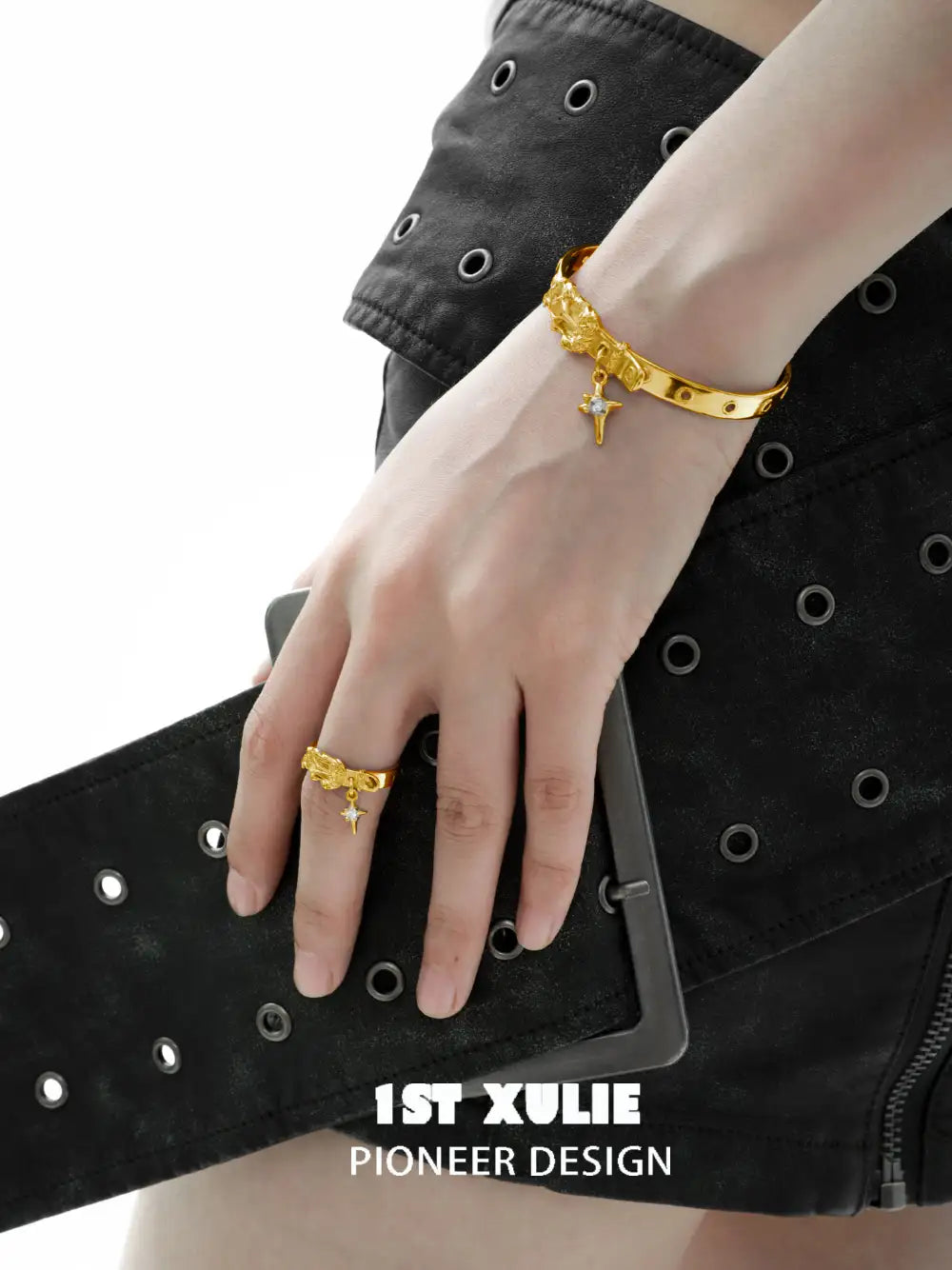 18K Gold Plated & Platinum Plated Belt Shaped Bracelet for Women - Trendy Star Trails Design Jewelry Gift for Birthday, Anniversary & Special Occasions