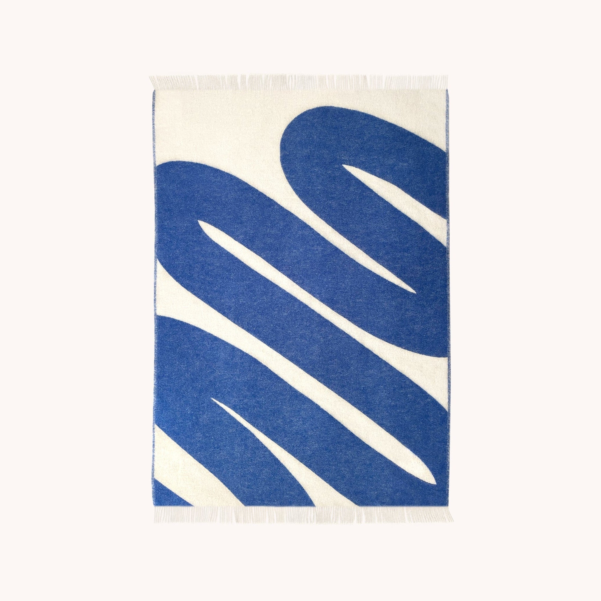 MAISON DEUX Swirl Throw Blanket - Soft & Cozy Kobalt Blue/White Knit Blanket for Couch, Bed, Sofa - Perfect for Home Decor, Living Room, Gift Giving