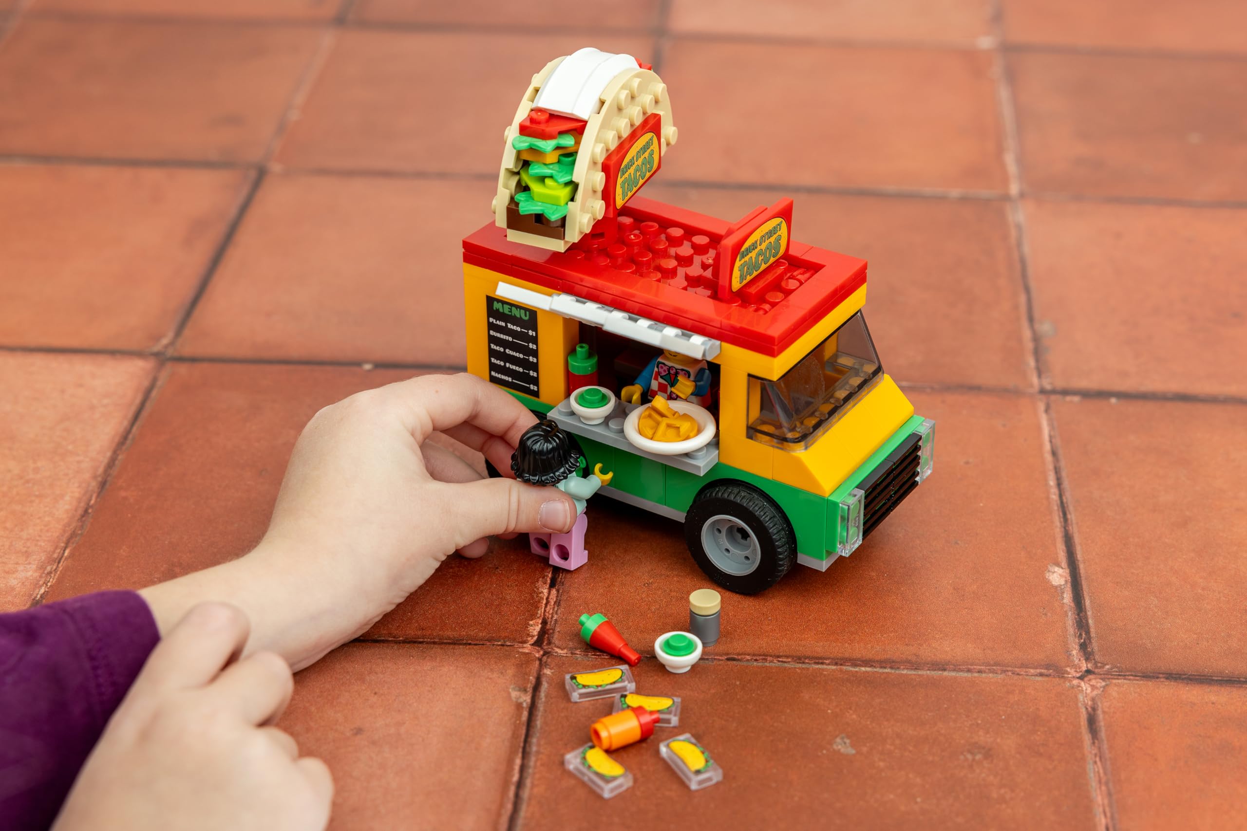 Brick Loot Taco Truck Toy Building Block Set - 185 Pieces with Spinning Street Sign | Compatible with Lego & Major Brands | Creative STEM Toy for Kids Age 6+ & Adults | Perfect for Playtime, Collectors & DIY Model Building