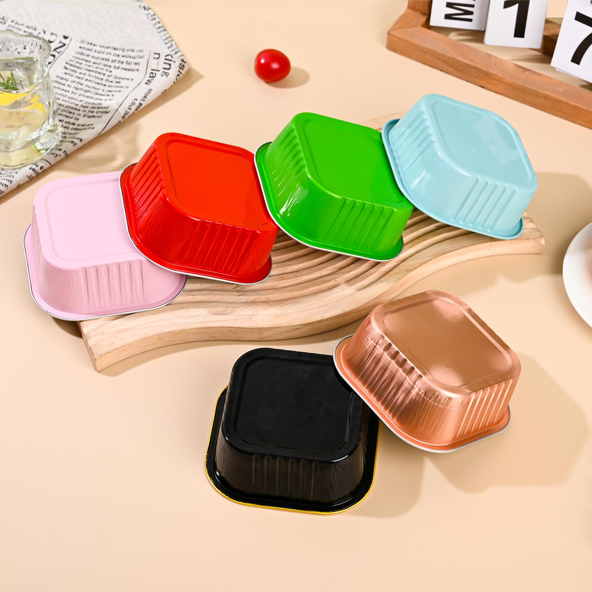 10oz Mini Cake Pans With Lids (40 Pack) - 4