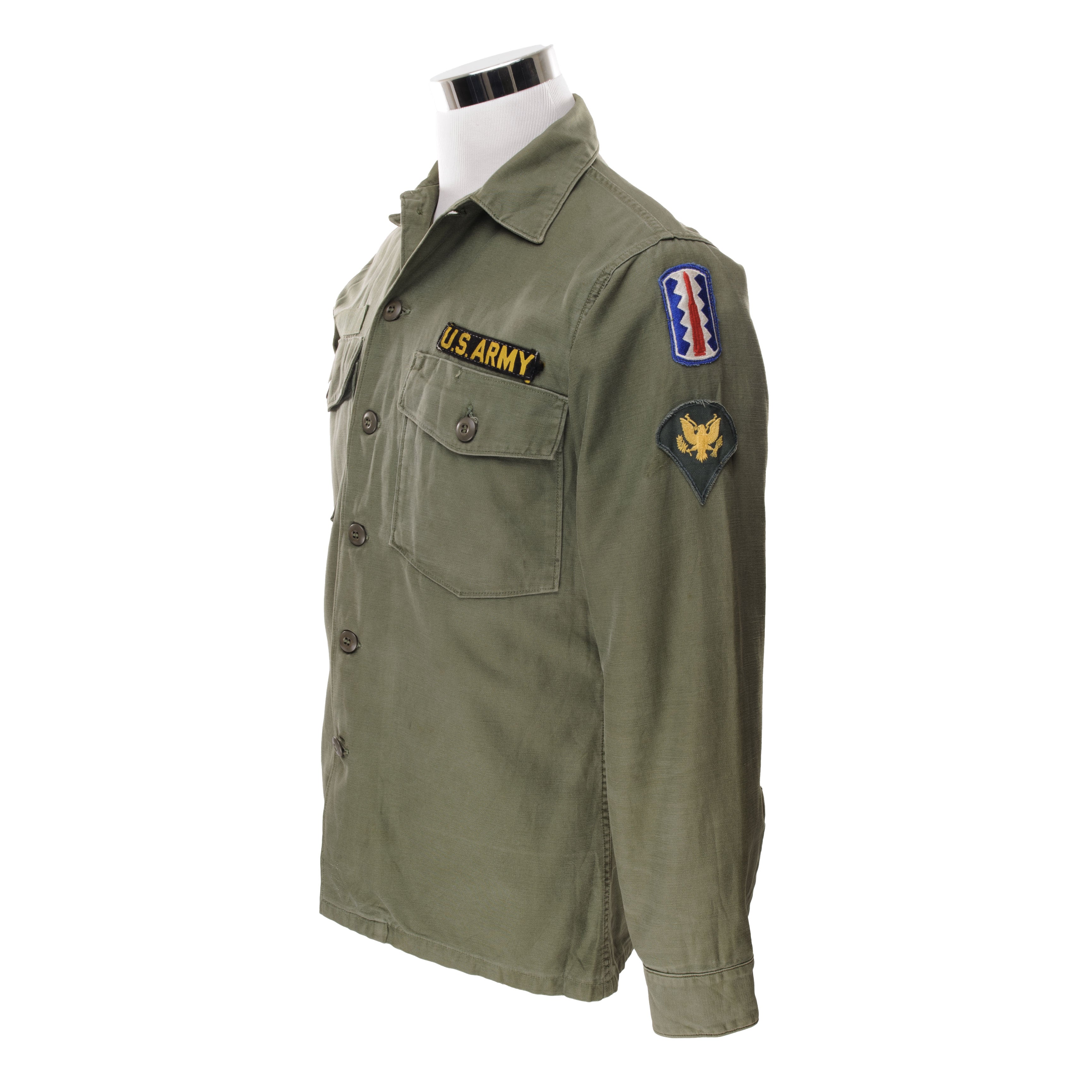 Vintage 1970s US Army Vietnam War Utility Sateen Shirt with P64 Patch - Size 15 1/2 x 33 - Authentic Military Apparel for Collectors & Reenactments