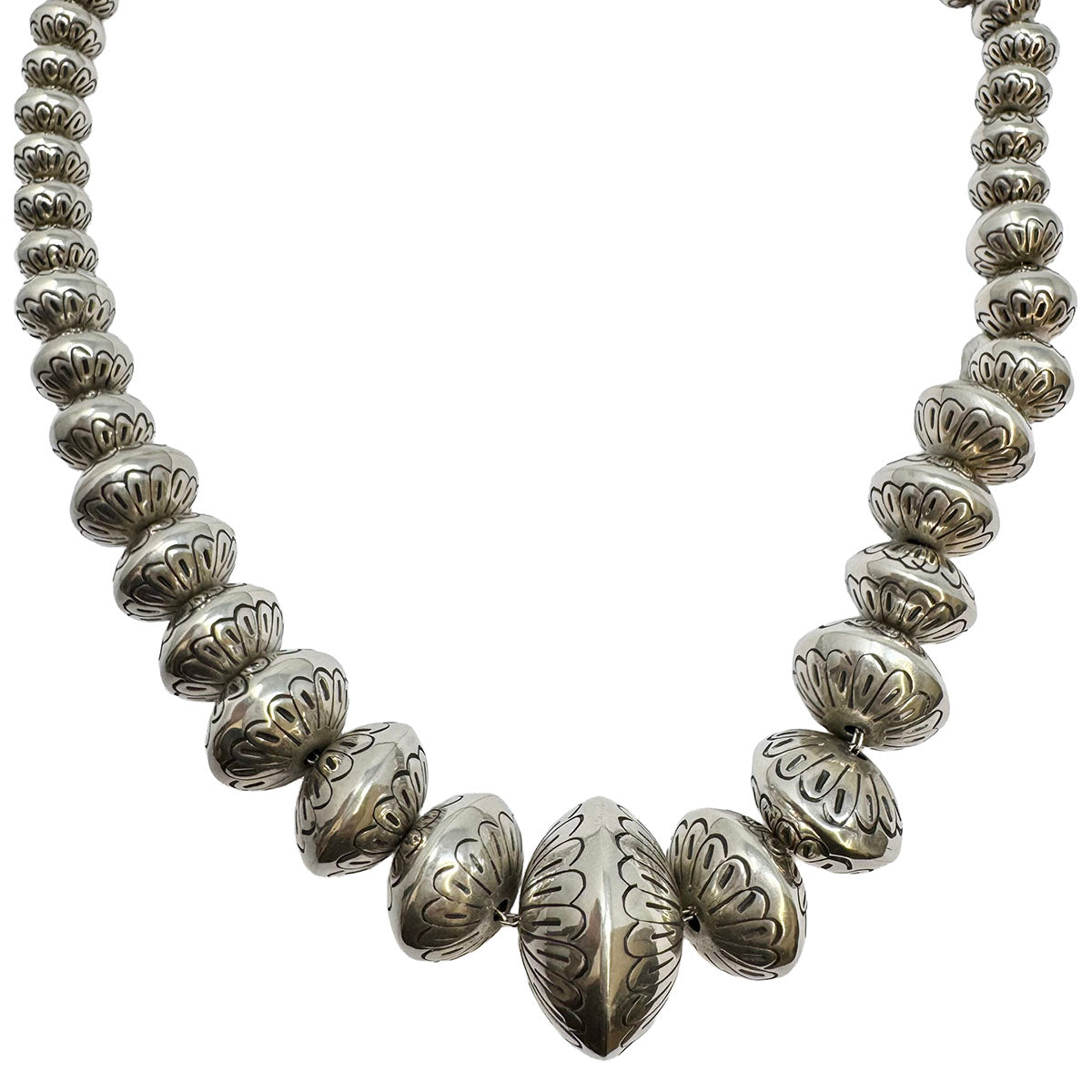 Navajo 24 Graduated Bead Necklace for Women - Handmade Native American Jewelry - Perfect for Boho Fashion, Weddings & Special Occasions
