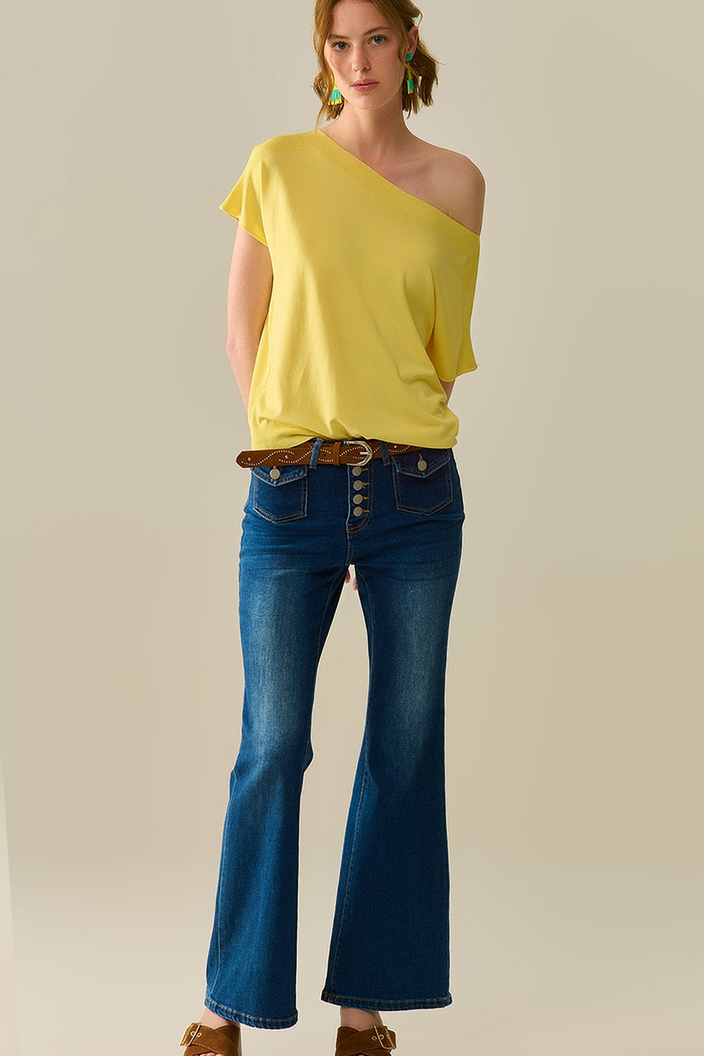 Medium Blue Flared Jeans with Pockets - Stylish Women's Denim for Casual Wear & Everyday Outfits