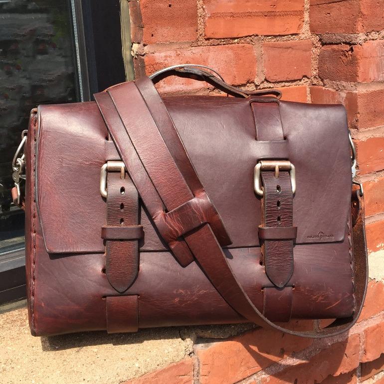 Premium Genuine Leather Satchel Bag for Men & Women - Durable & Stylish Crossbody Messenger Bag - Perfect for Work, Travel & Everyday Use