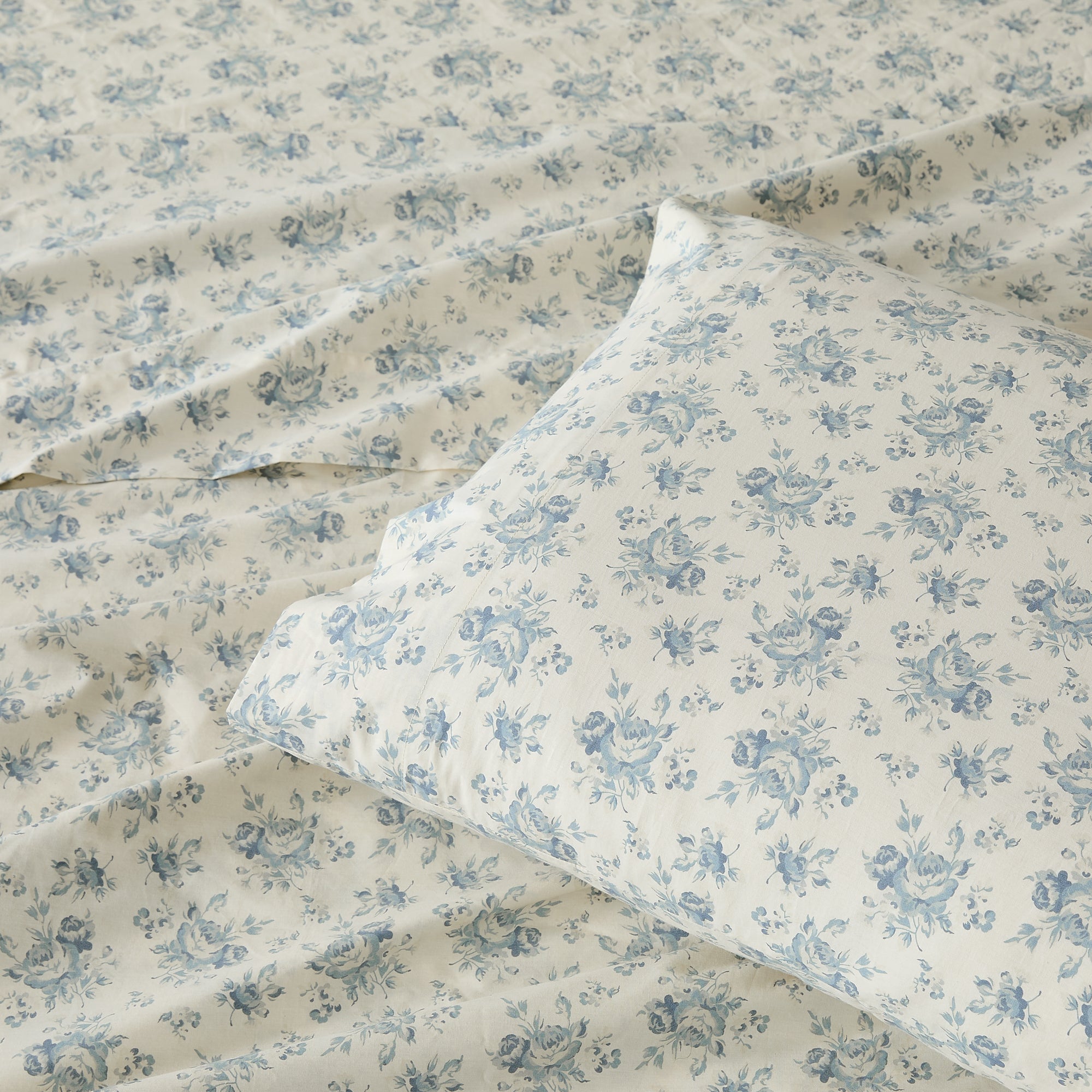 Premium 100% Cotton Rose Garden Bed Sheet Set - Queen Size, Soft & Breathable for All Seasons - Perfect for Home, Hotel, and Guest Room Decor