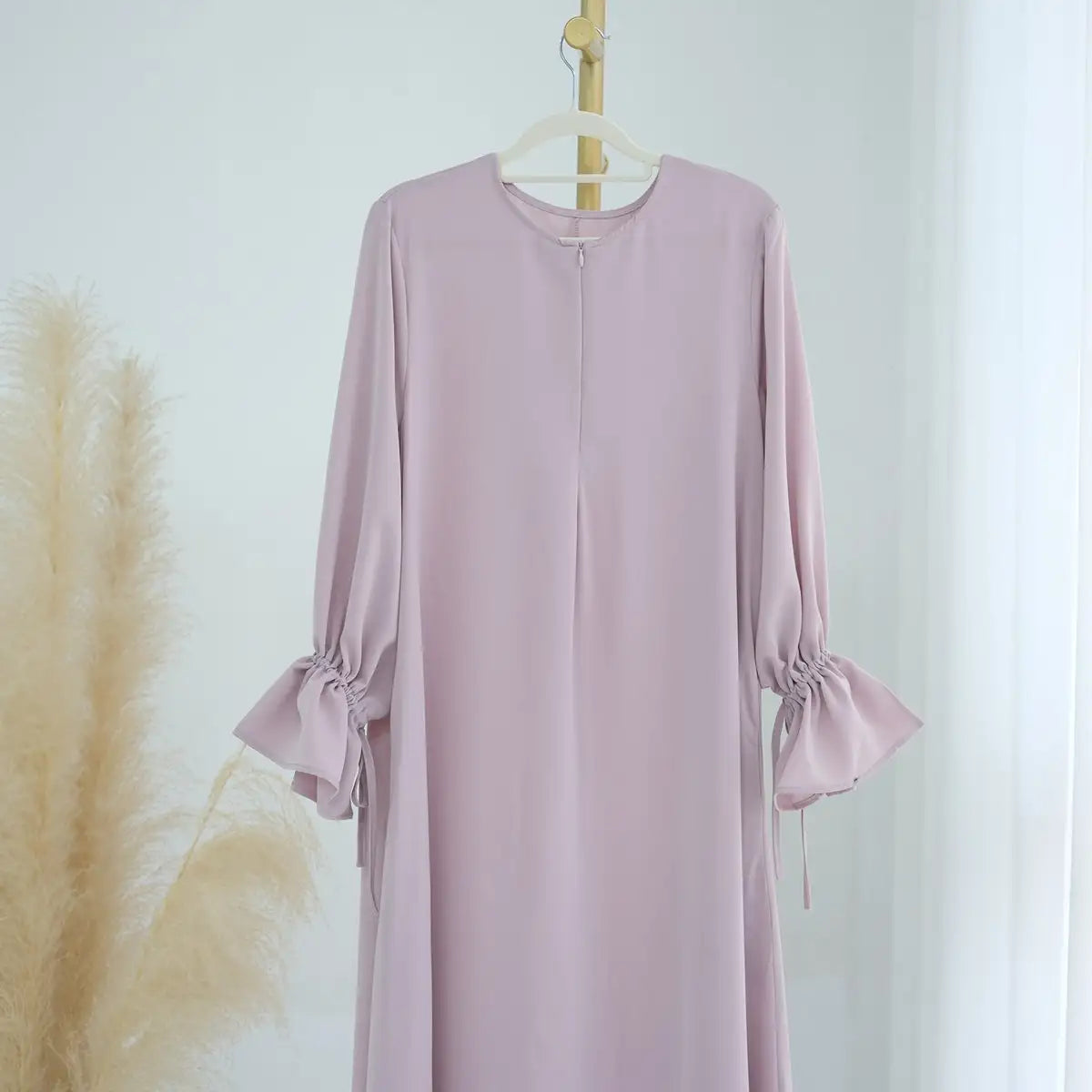 Elegant Flare Sleeve Muslim Abaya Dress for Women - Modest Islamic Prayer Dress & Daily Wear - Perfect for Mosque, Eid, Wedding & Special Occasions