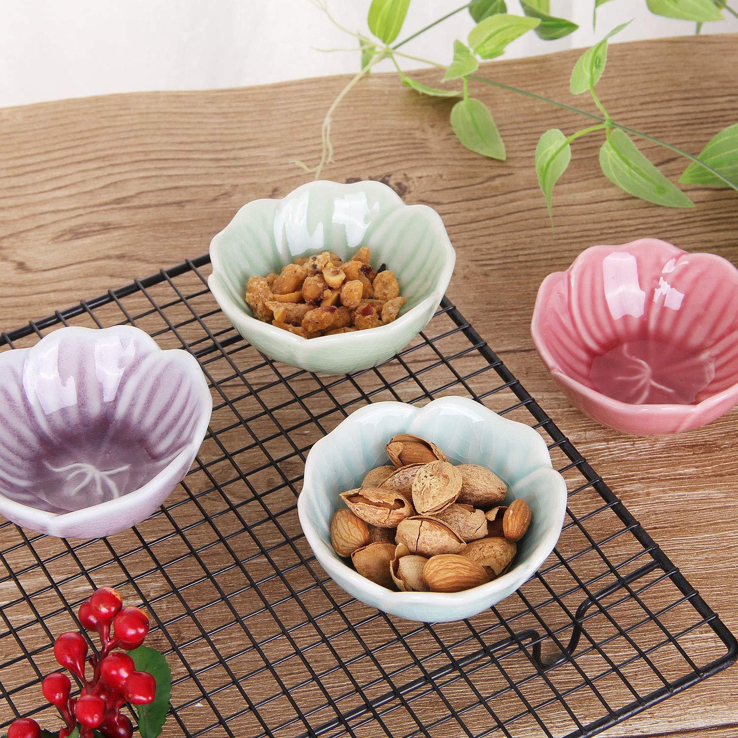 VanEnjoy 4-Piece Colorful Glazed Ceramic Soy Sauce Bowls - Floral Pattern Appetizer Plates, Condiment Dishes for Sushi, Dumplings & Asian Cuisine - Perfect for Restaurants, Home Dining & Party Serving