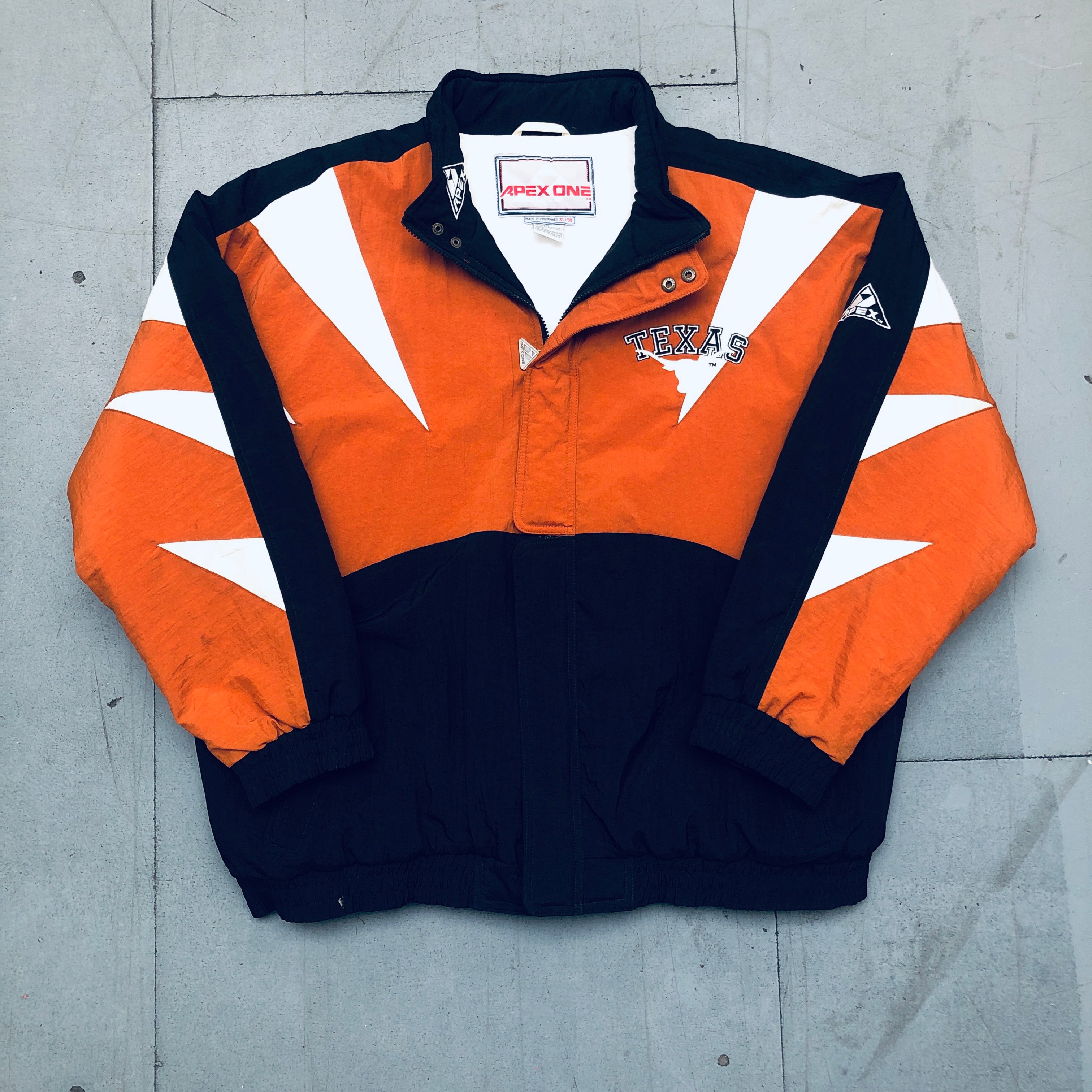 Texas Longhorns Vintage 1990's Apex One Sharktooth Jacket - XL Size | Retro College Football Outerwear for Game Day & Fan Apparel