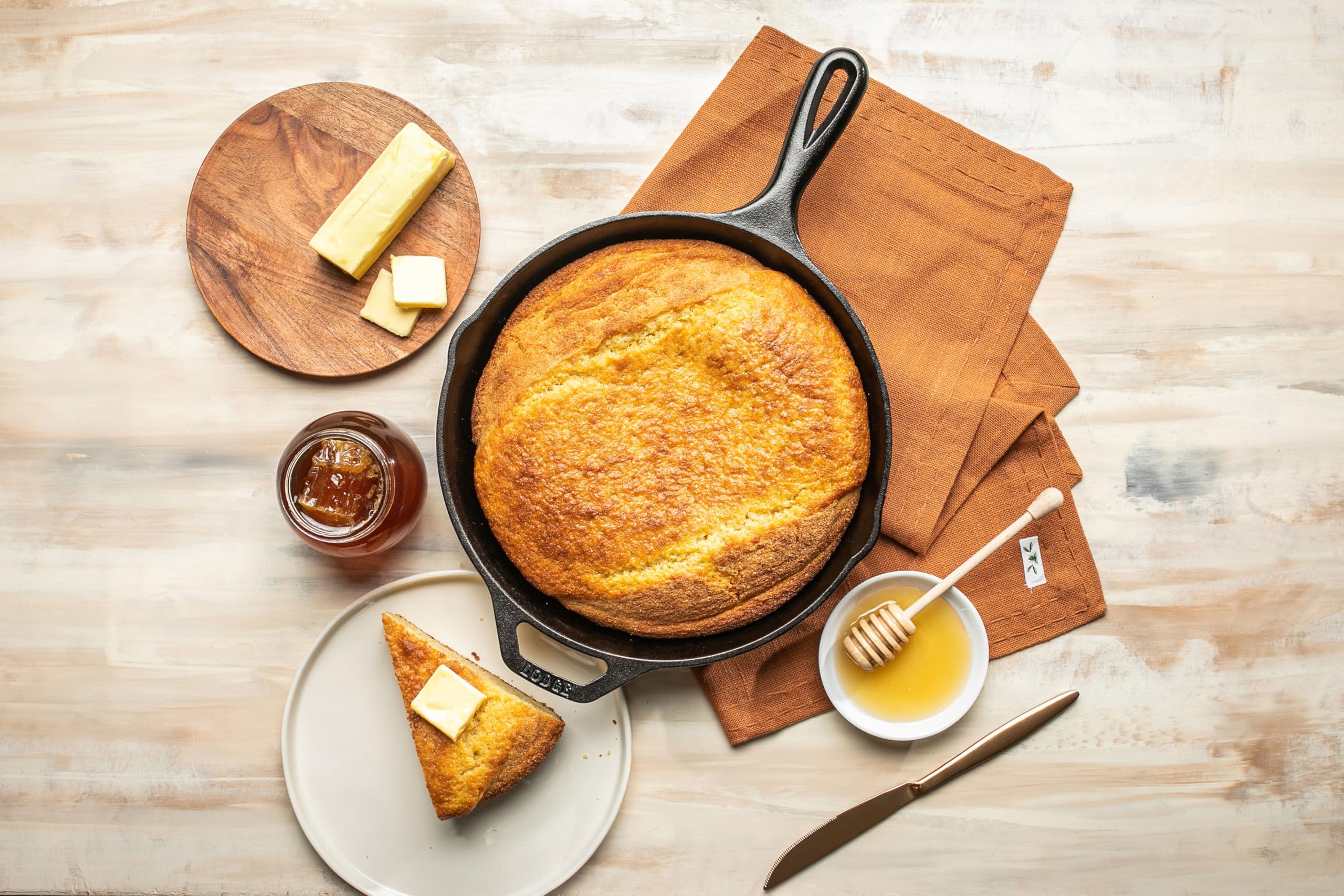 Lodge Cast Iron Skillet Cornbread Mix - Premium 17.4oz (4 Pack) for Cast Iron Skillets, Wedge Pans & Baking - Sweet Honey Flavor | Perfect for Family Dinners, BBQs & Holiday Baking
