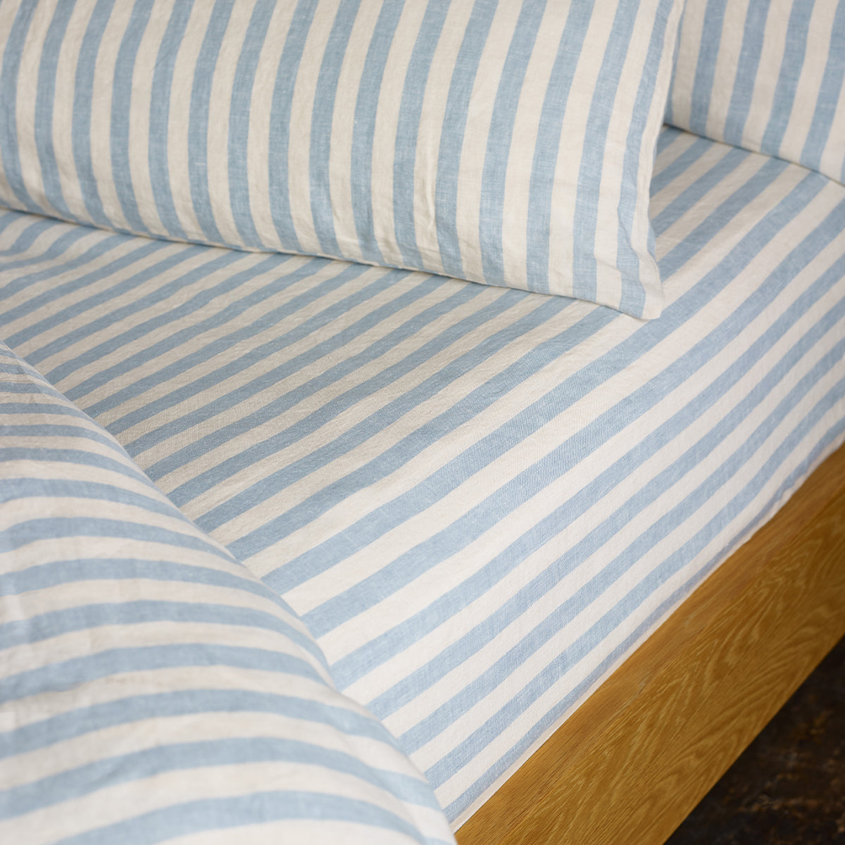 Coastal Blue Pembroke Stripe 100% Linen Fitted Sheet - Queen Size Luxury Bedding for Coastal & Farmhouse Decor - Perfect for Guest Rooms & Vacation Homes