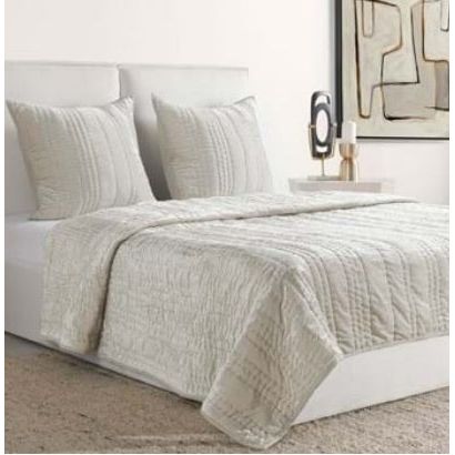 Seville Oyster Gray 3-Piece Queen Size Quilt Set - Soft Bedding Set for Cozy Bedroom Decor, Perfect for Guest Rooms & Master Suites