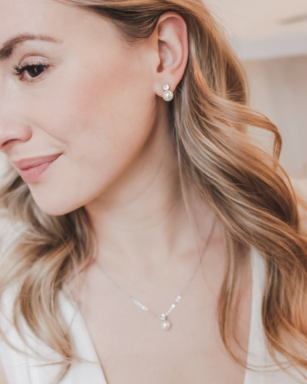 Justine Pearl Bridesmaid Jewelry Set - Elegant Necklace & Earrings for Wedding Party, Bridal Shower, Formal Events - Perfect Gift for Bride & Bridesmaids