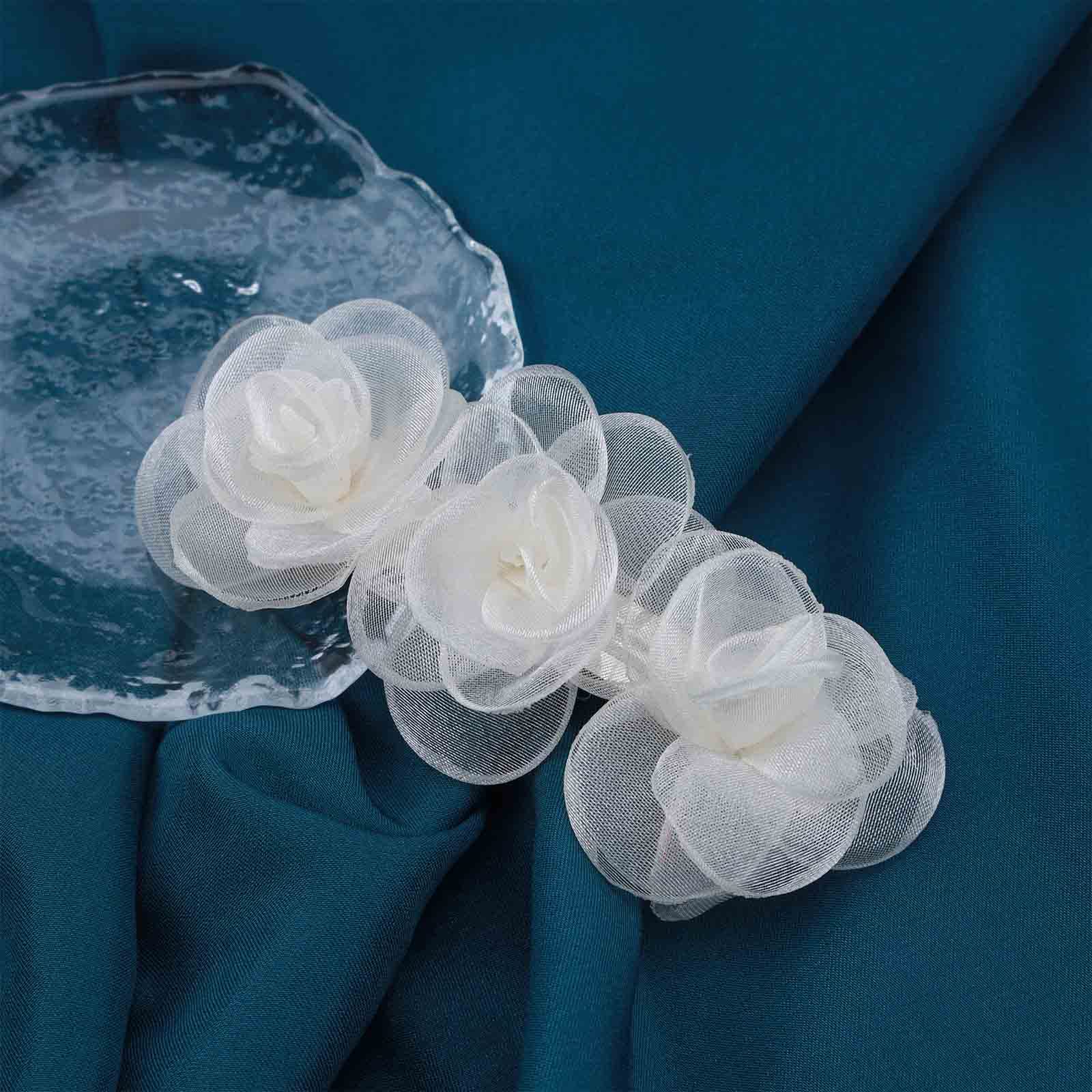 Allereya White Flower Hair Clip Barrette - Elegant Floral Hairpin for Women & Girls, Wedding Bridal Hair Accessories, Ponytail Holder, Perfect Gift for Special Occasions - Great for Weddings, Parties, and Everyday Wear