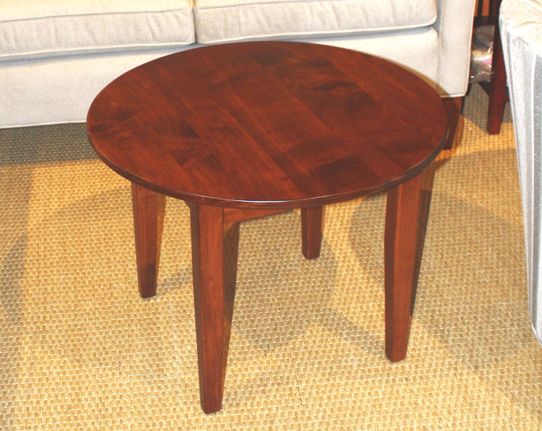 Round Coffee Table with Shaker Style - Modern Living Room Centerpiece for Home Decor & Showroom Display