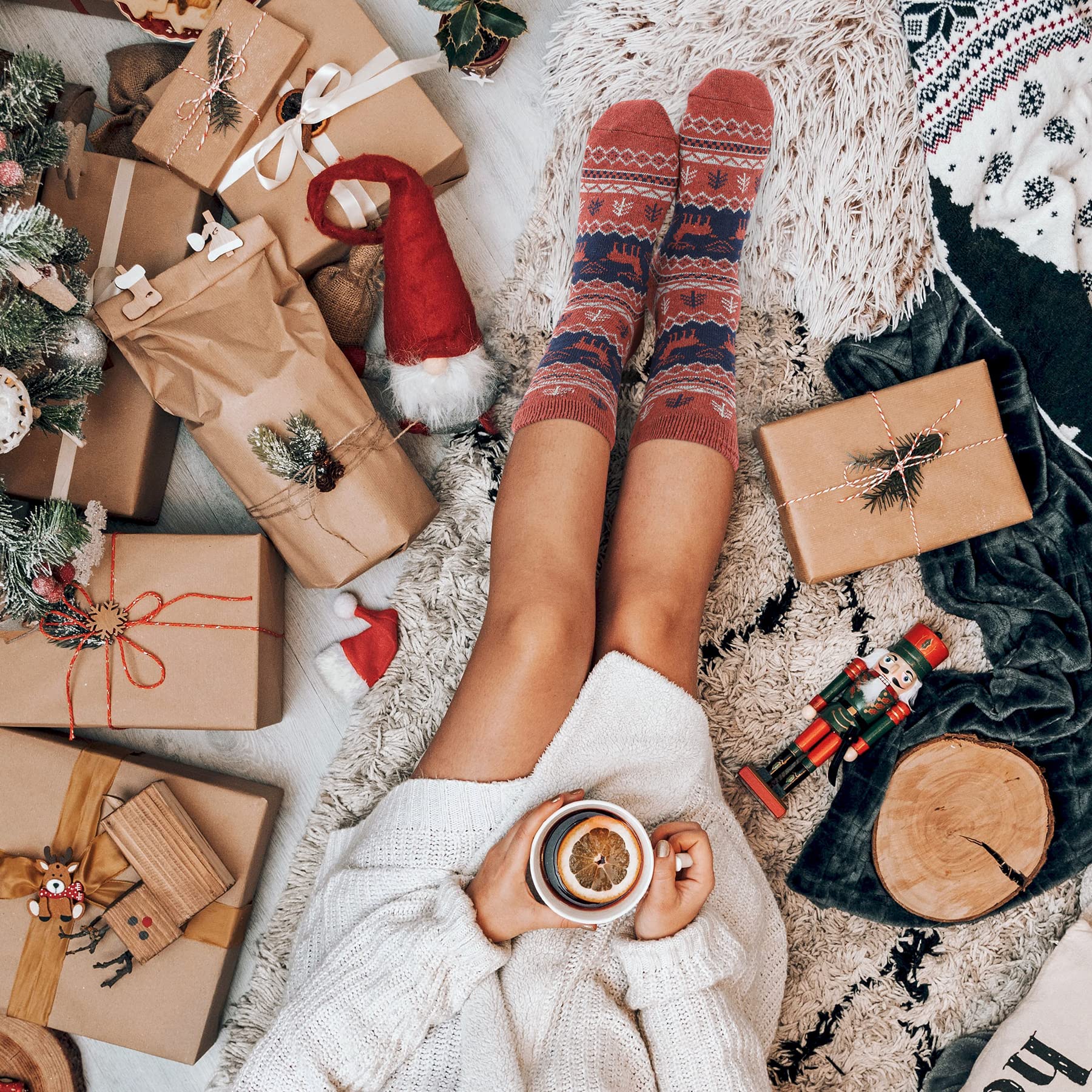 Zando Women's Christmas Wool Socks - Warm Thermal Thick Crew Socks for Winter, Hiking & Outdoor Activities | Cozy Holiday Gift for Her, Perfect for Snow Days & Cold Weather Adventures