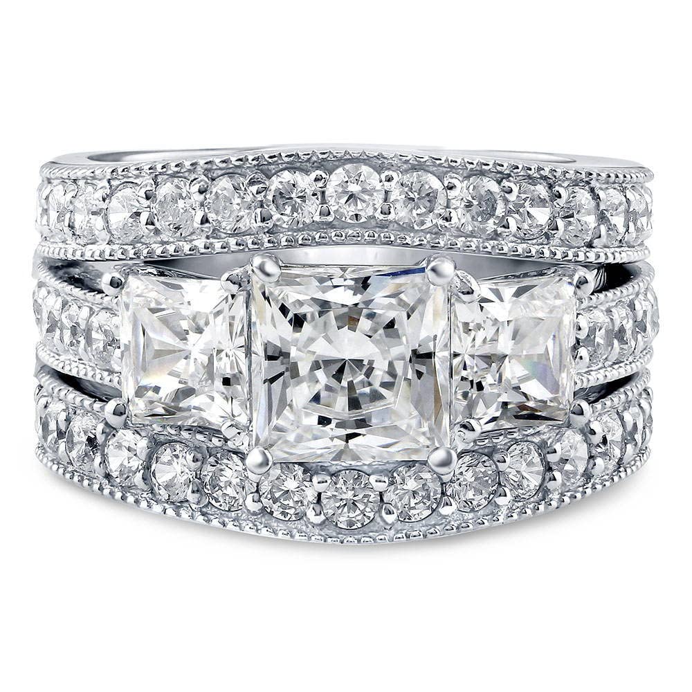 BERRICLE Sterling Silver 3-Stone Princess Cut Cubic Zirconia Wedding Engagement Ring Set for Women (1.6 Carat CZ, Rhodium Plated, Size 4-10) - Perfect for Proposals, Anniversaries & Special Occasions