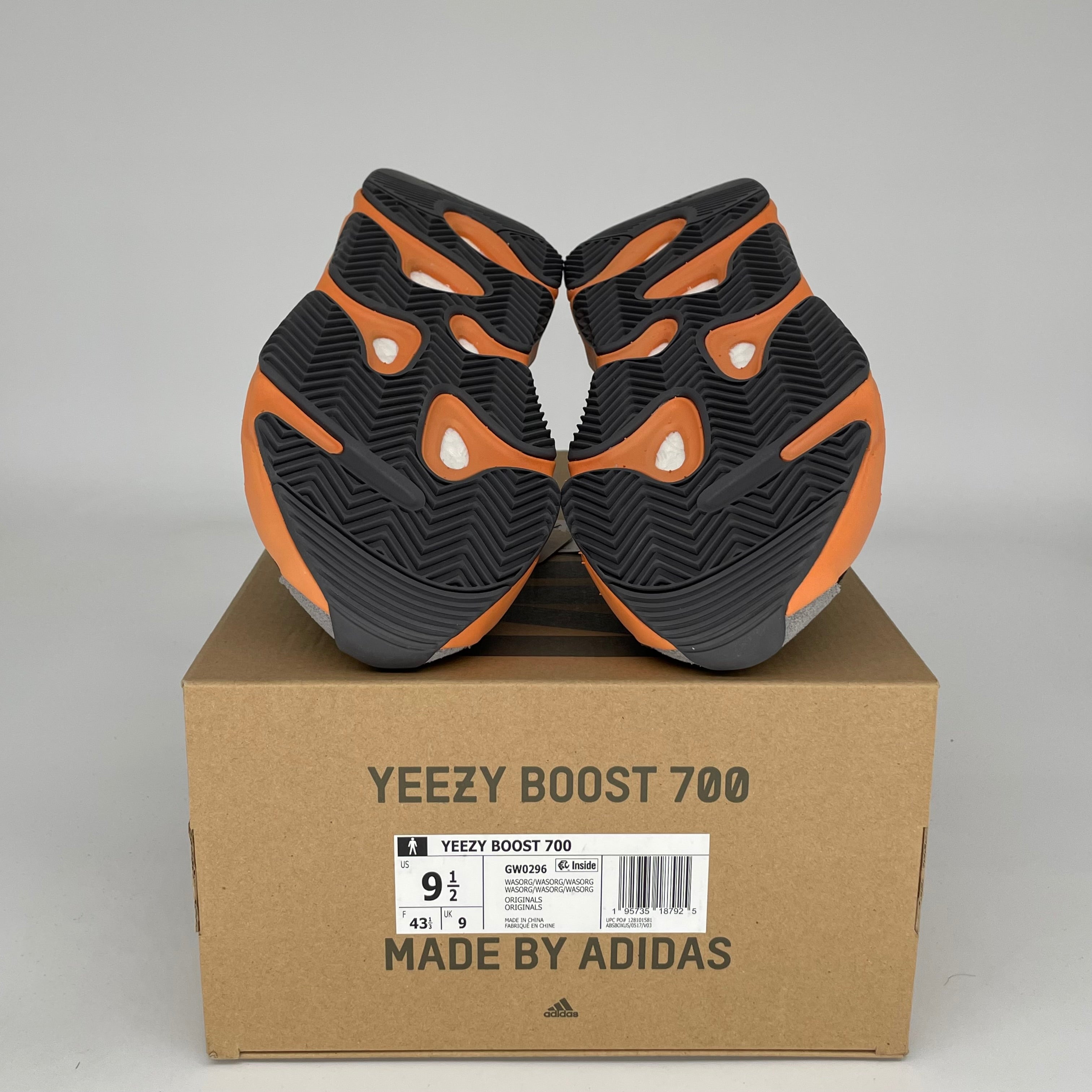 Adidas Yeezy 700 