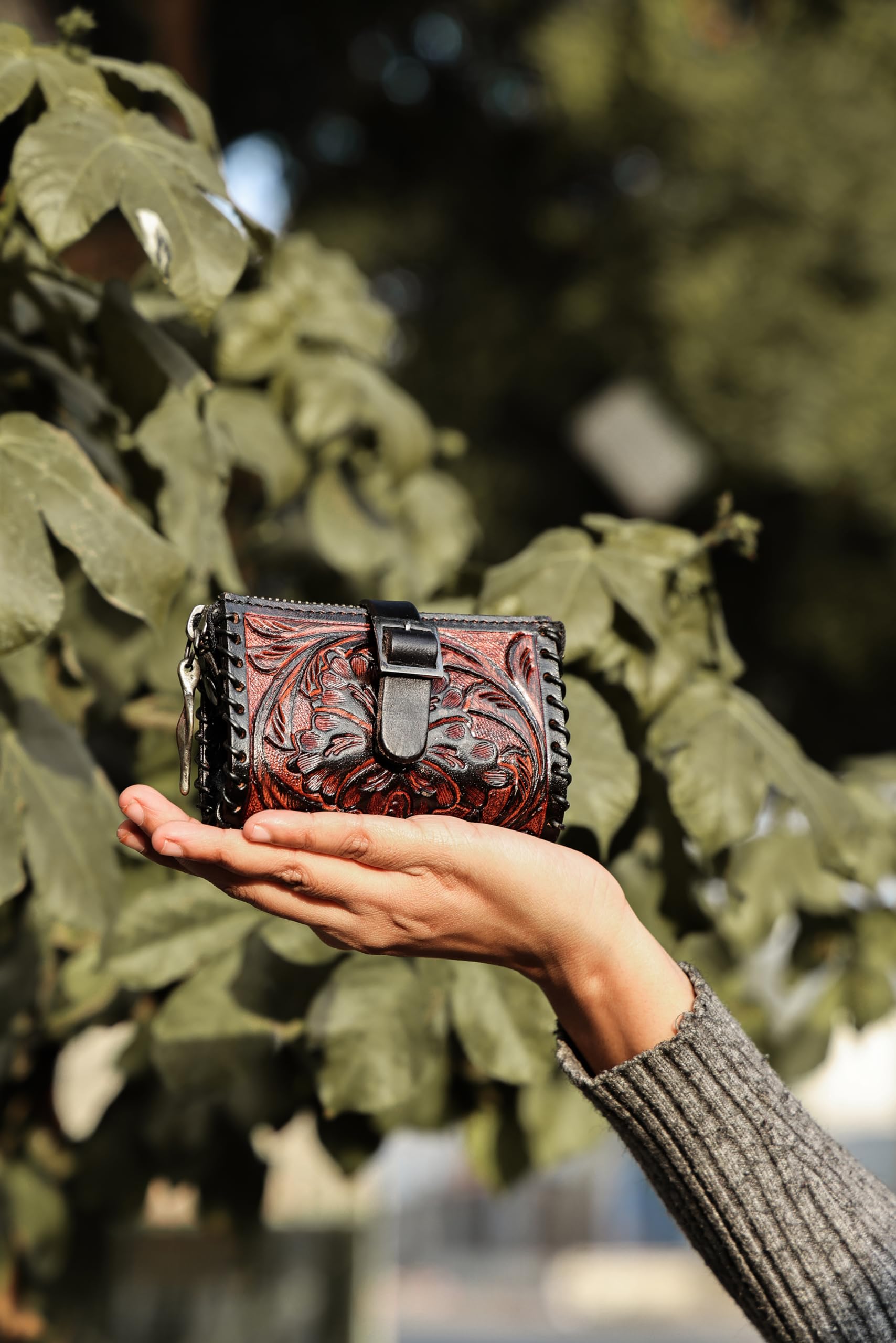 Small Cute Genuine Leather Coin Purse for Women - Handmade Tan Leather Coin Pouch & Change Holder - Perfect for Travel, Shopping and Everyday Essentials Organization