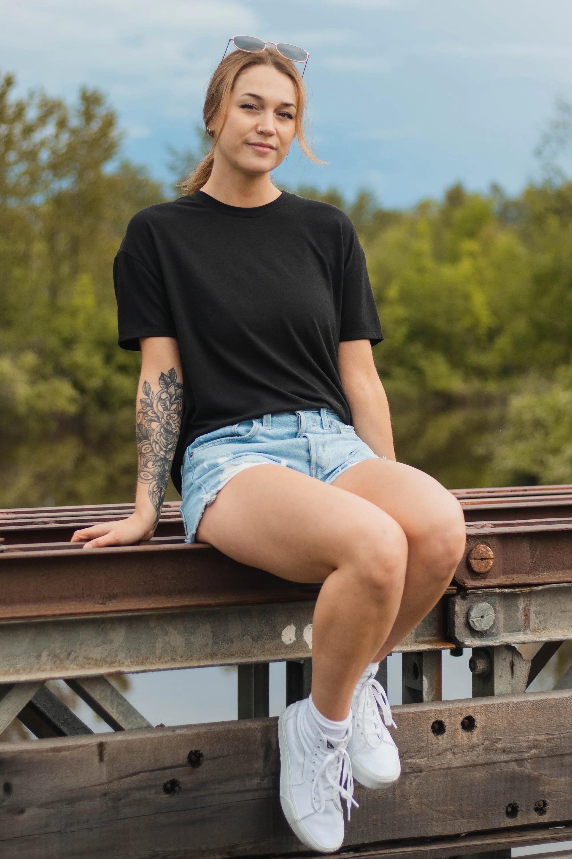 Premium Essential Black Tee for Men & Women - Soft Cotton Comfort Fit T-Shirt for Casual Wear, Gym & Everyday Outfits
