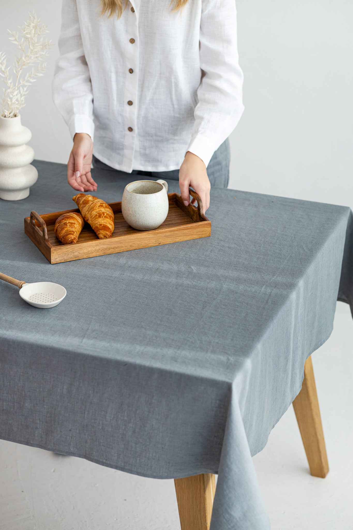 Premium Grey Linen Tablecloth - 100% Natural Fabric, Wrinkle-Resistant, Washable - Perfect for Dining Tables, Weddings, Parties & Home Decor