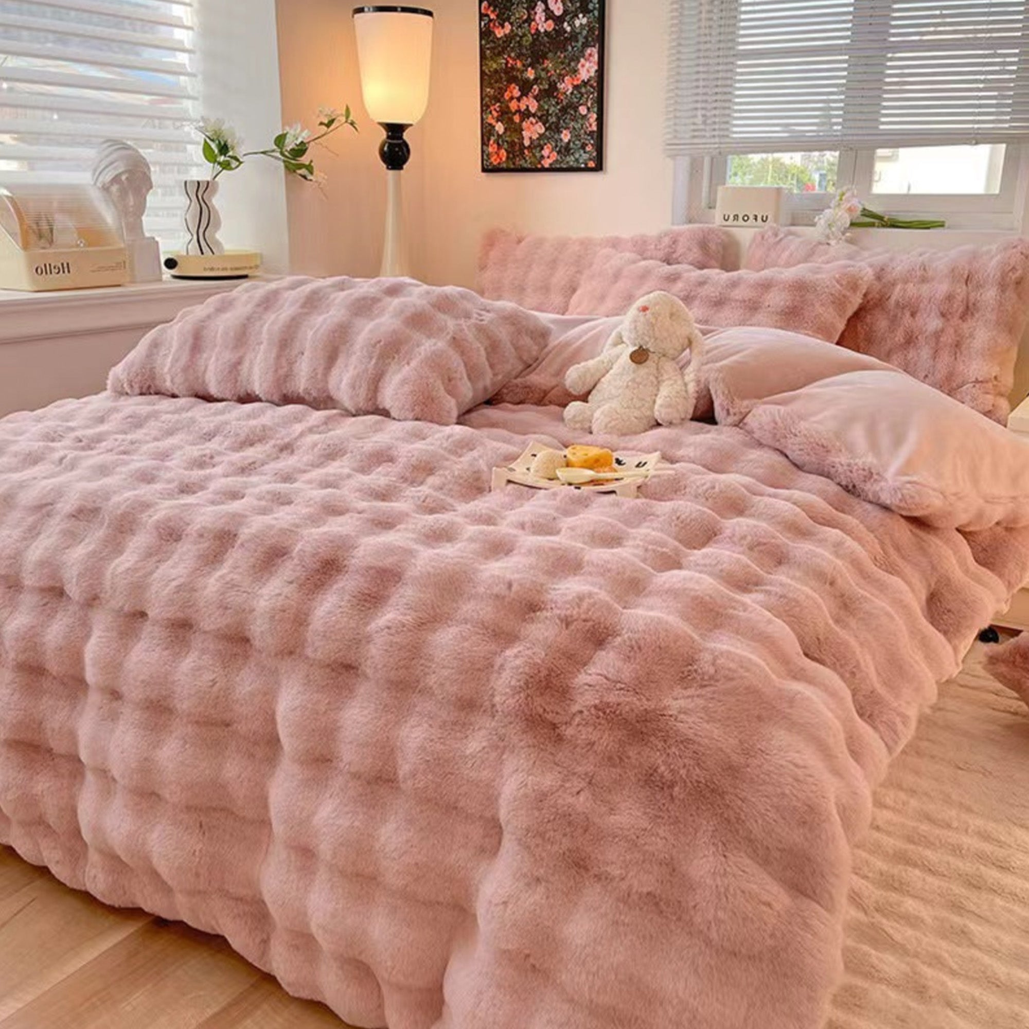 Puffy Comfort Thickened Faux Rabbit Fur Bed Sheet Set - Ultra Soft Winter Bedding for Cozy Nights & Luxury Bedroom Decor