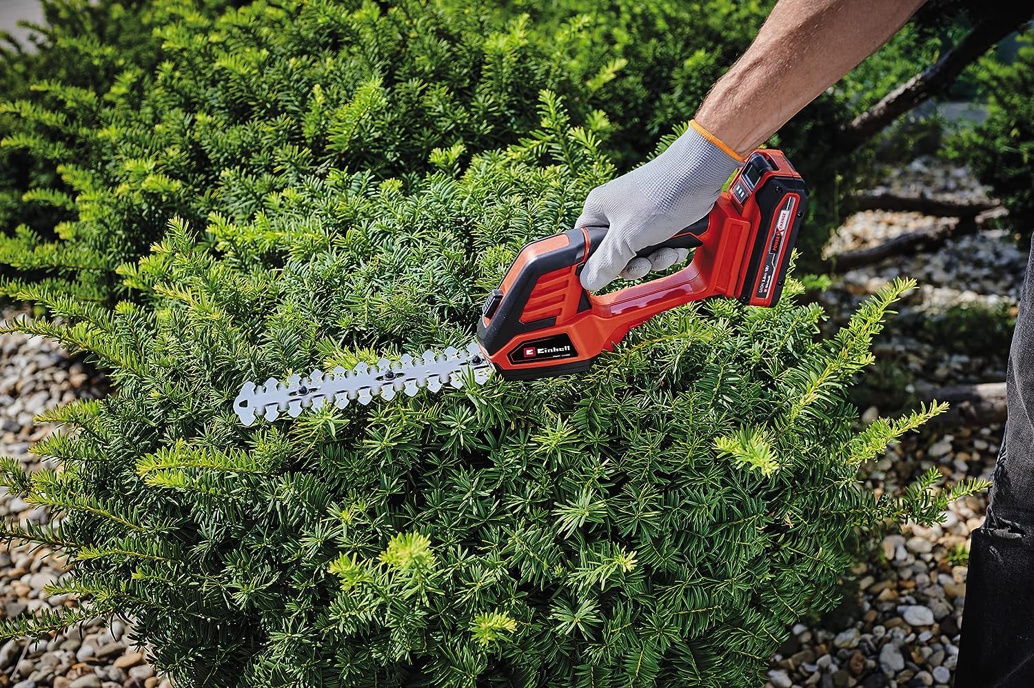 Einhell GE-CG 18/100 Li T-Solo Cordless Grass & Shrub Shear - 18V Lithium-Ion Battery (Not Included) - Telescopic Handle, 100mm Grass Blade & 200mm Shrub Blade - Perfect for Lawn Trimming, Hedge Cutting & Garden Maintenance