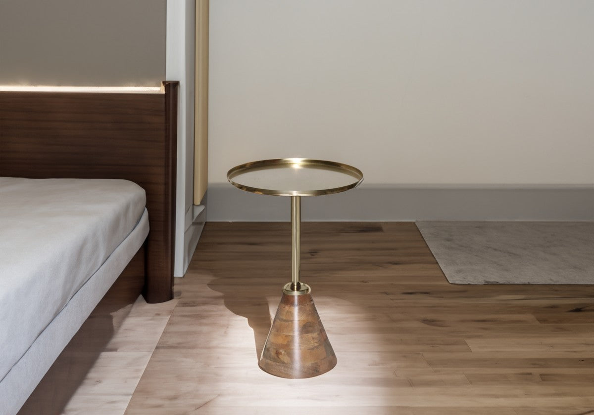 Elegant Gold Accent Table - Modern Side Table for Living Room, Bedroom & Office Decor | Perfect for Small Spaces & Stylish Home Furnishings