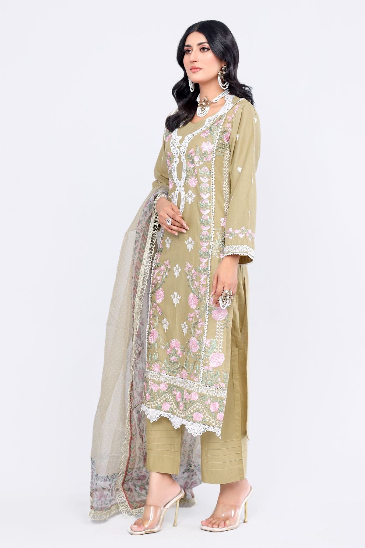 Sobia Nazir Luxury Lawn Collection - Premium Pakistani Designer Dresses for Women | Perfect for Weddings, Parties & Special Occasions