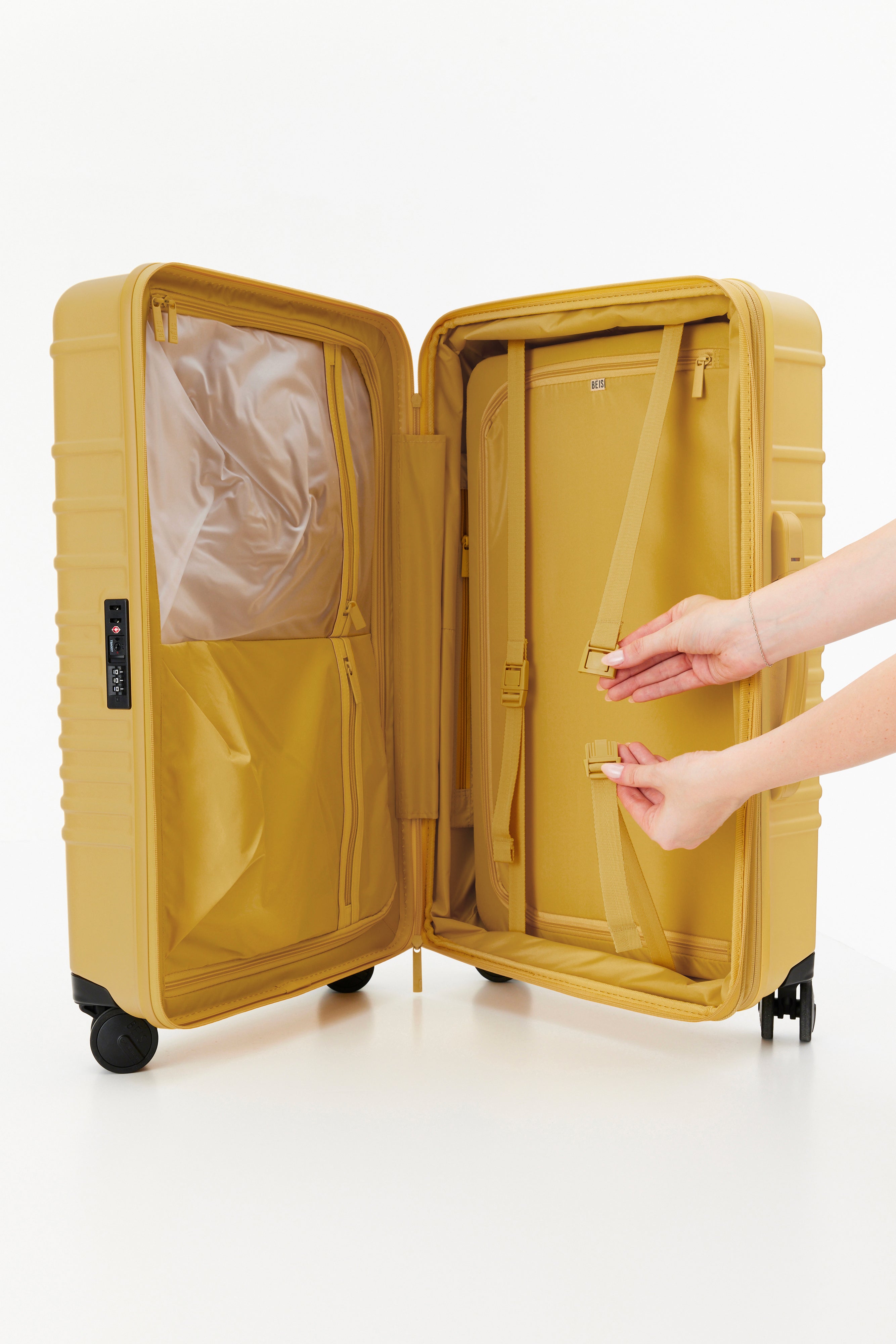 Honey-Colored Carry-On Luggage with Spinner Wheels - Perfect for Air Travel & Weekend Getaways