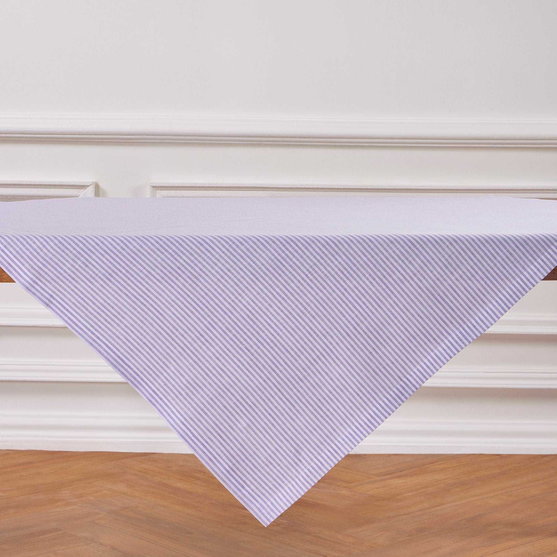 Stylish Narrow Stripe Table Throw - Elegant Dining & Living Room Decor - Perfect for Parties, Holidays & Everyday Use