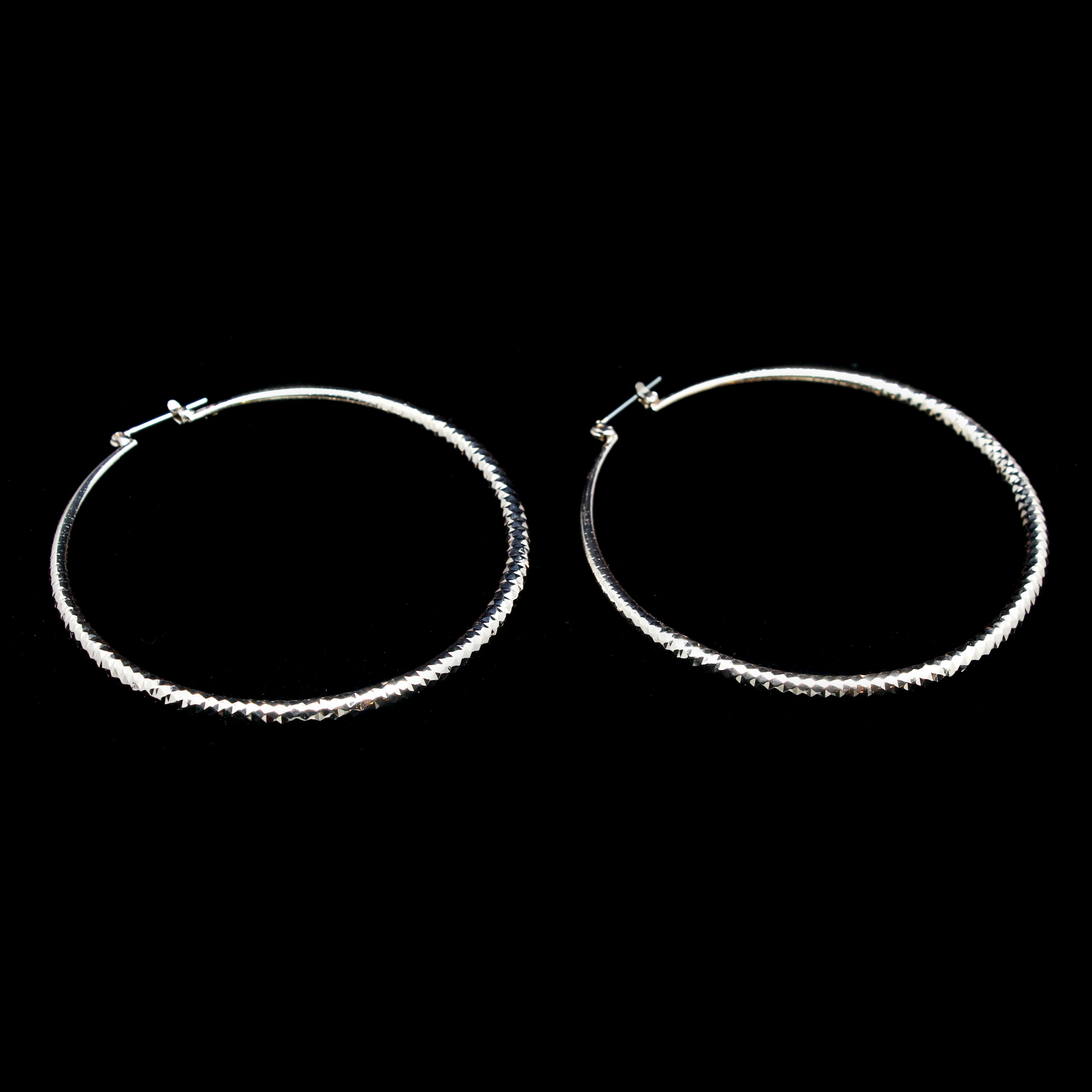 Stylish Large Hoop Earrings for Women - 18K Gold Plated Fashion Statement Jewelry - Perfect for Parties, Weddings & Everyday Wear