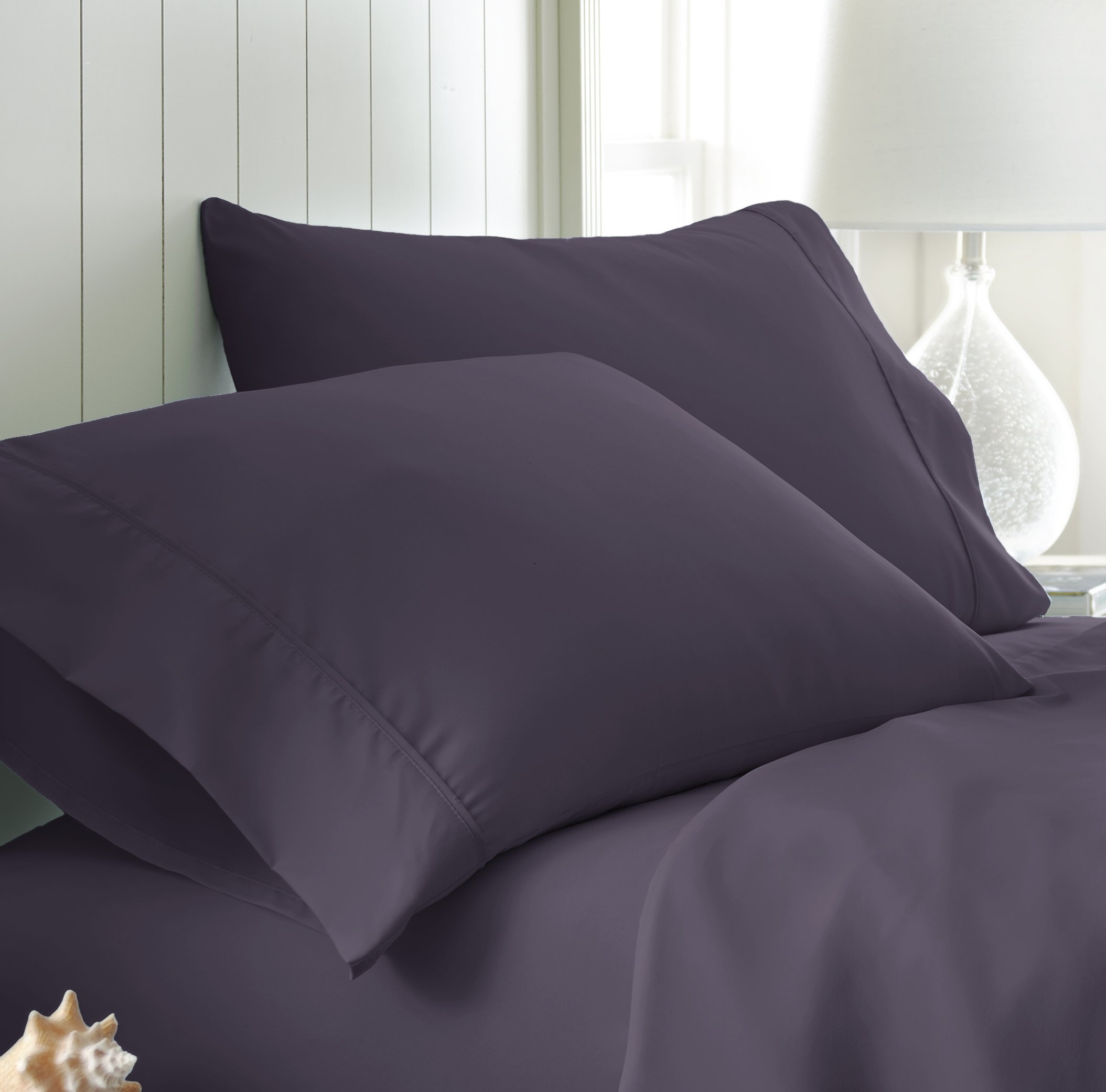 Premium Solid Purple Pillowcase Set for Bedroom & Home Decor - Soft & Comfortable Standard Size Pillow Covers for a Cozy Sleep & Stylish Living Space