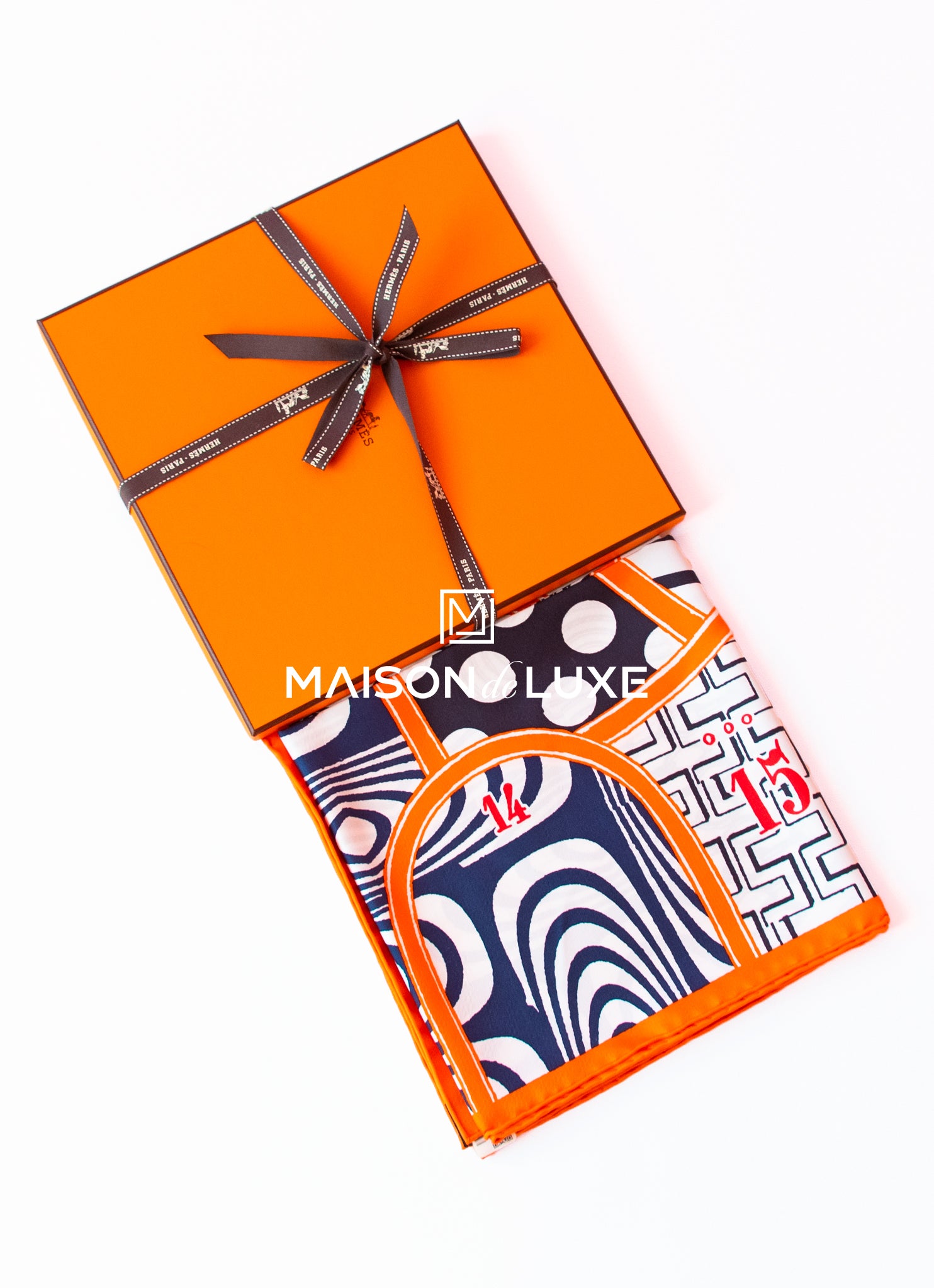 Authentic Hermes Jeu de Soie Orange Twill Silk Scarf 90cm - Luxury Fashion Accessory for Women, Perfect for Gifts & Special Occasions
