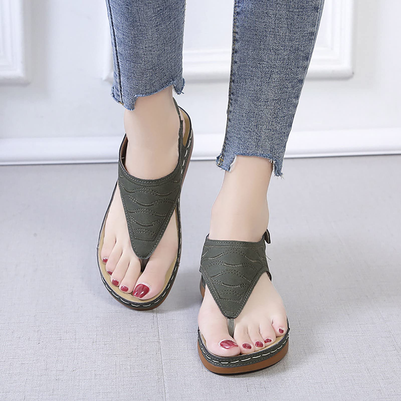 Women's Orthopedic Sandals with Arch Support - Comfortable Summer Casual Orthotic Flip Flops for Plantar Fasciitis Relief - Perfect for Beach, Walking & Travel