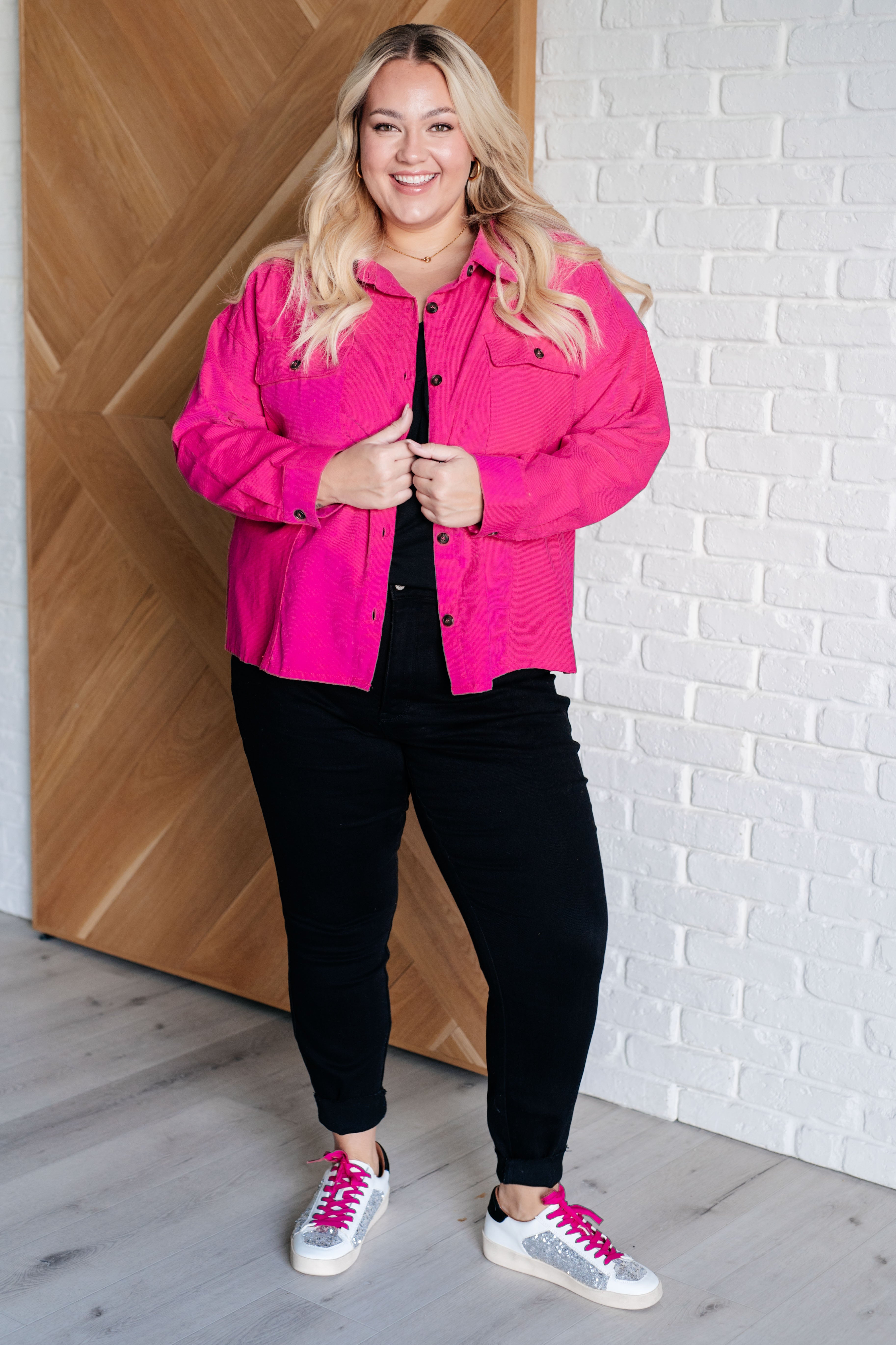 Stylish Pink Jacket for Women - Trendy Lightweight Outerwear for Spring & Fall - Perfect for Casual Outings, Travel & Layering