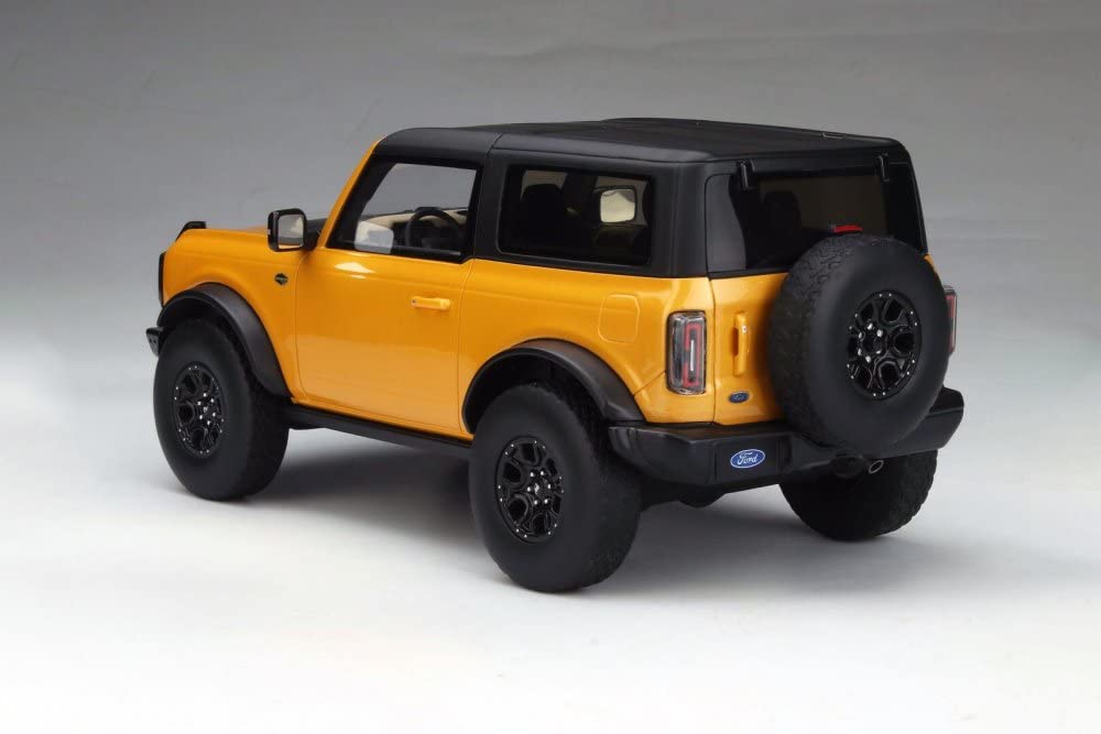 2021 Ford Bronco Wildtrak 1/18 Scale Diecast Model Car - Cyber Orange Metallic Collectible by GT Spirit | Perfect for Car Enthusiasts, Display Shelves & Gift Giving