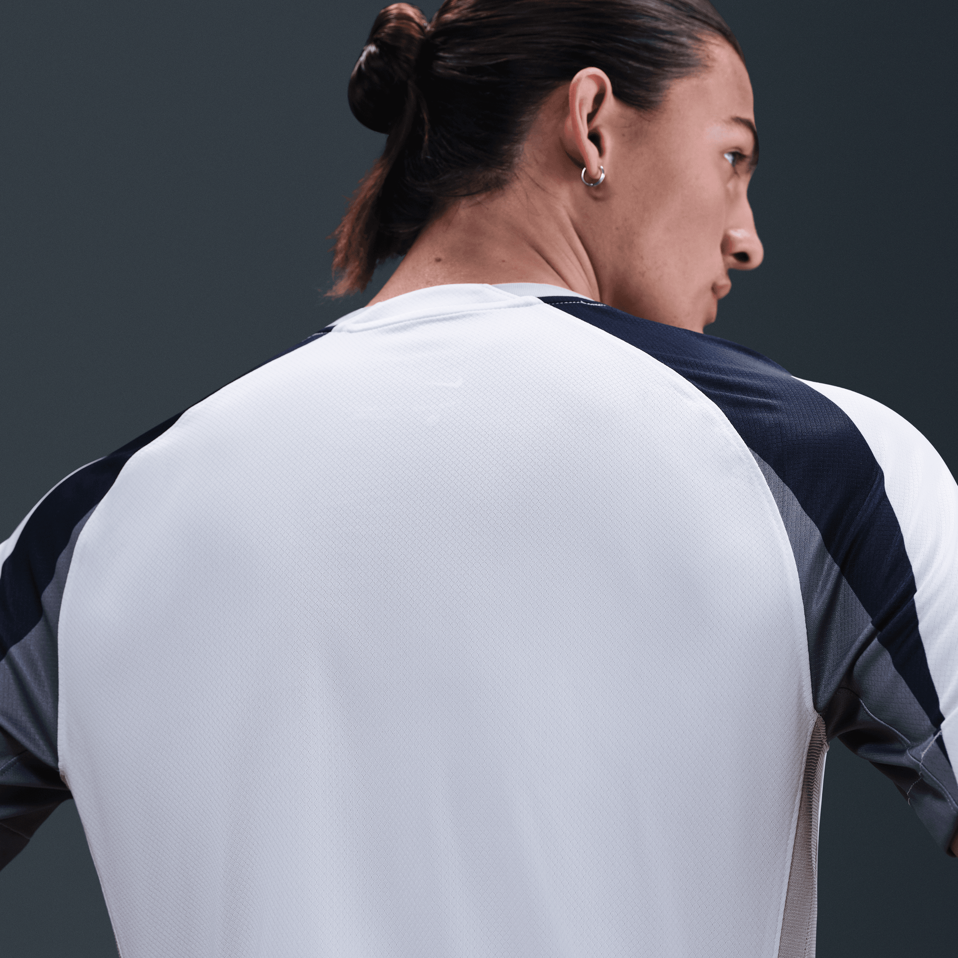 Tottenham Hotspur 2025/26 Authentic Home Jersey for Adults - Official Stadium Football Shirt for Fans & Players - Perfect for Match Days & Sports Events