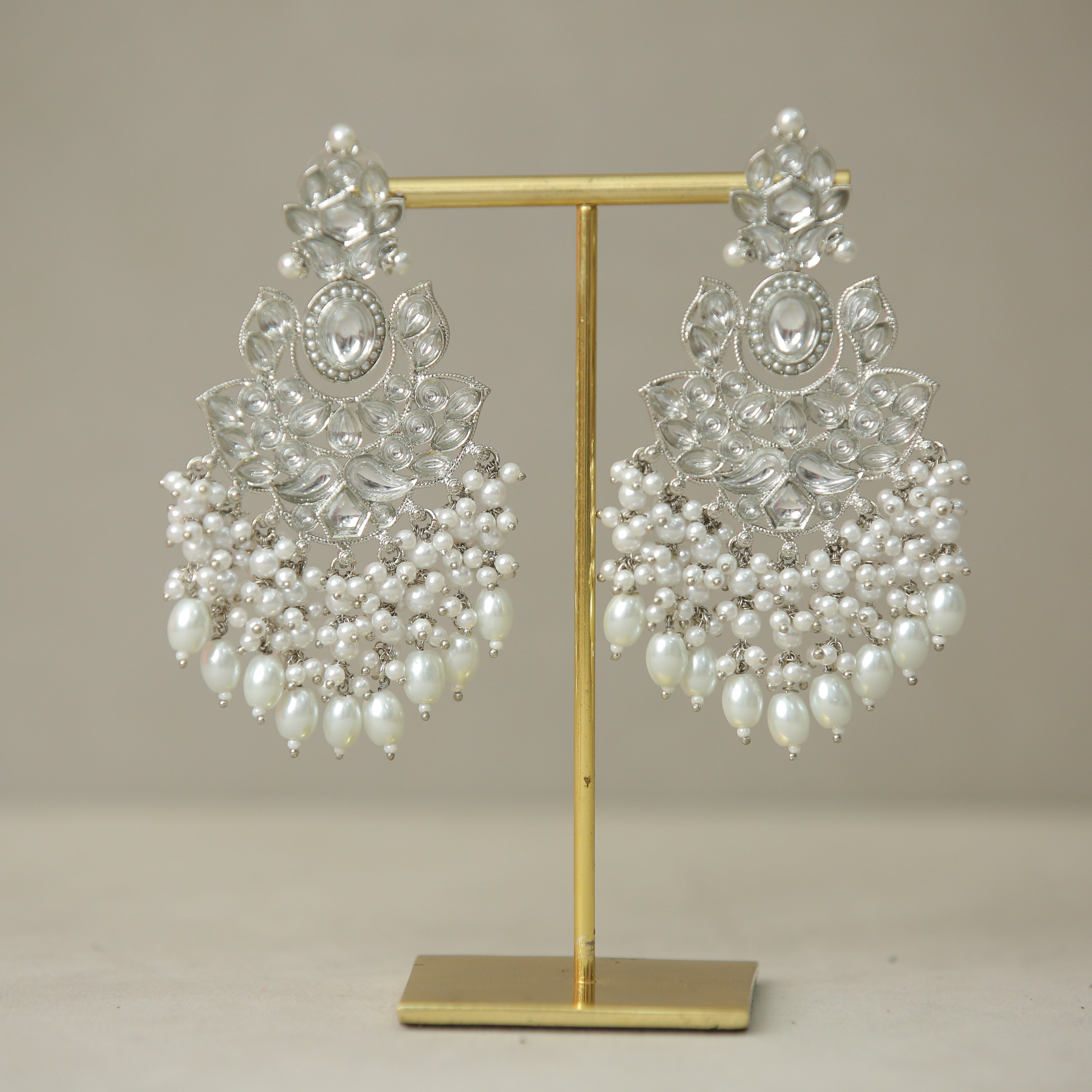 Avani Kundan Earrings for Women - Exquisite Indian Traditional Jewelry - Perfect for Weddings, Parties & Festive Occasions