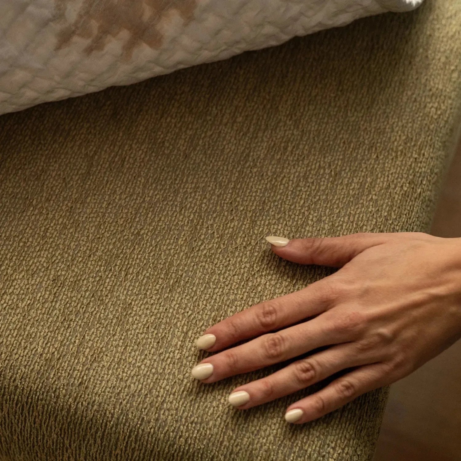 Waterproof Queen Size Blanket - Soft, Durable & Washable for Bed, Sofa & Outdoor Use
