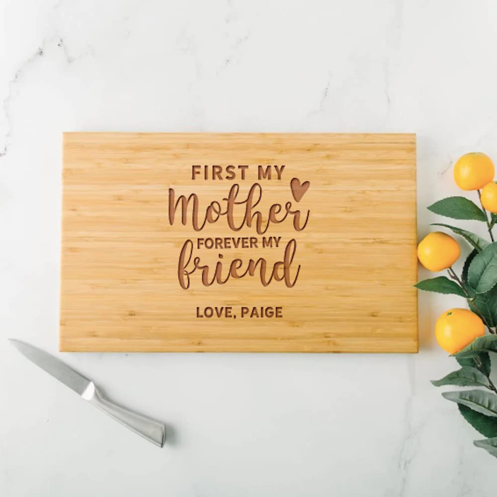 Personalized Wooden Cutting Board for Mom - Custom Engraved Birthday, Mother's Day & Wedding Gift from Daughter - Perfect for Kitchen Decor, Housewarming & Special Occasions