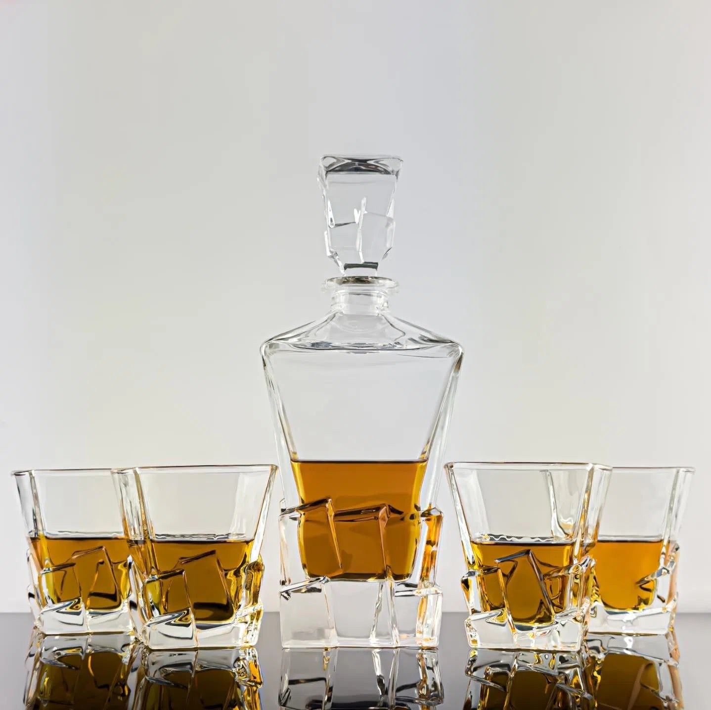 Premium Whiskey Decanter Set with 4 Glasses - Elegant Crystal Glassware for Bourbon, Scotch & Whiskey - Perfect for Home Bars, Gifts & Entertaining