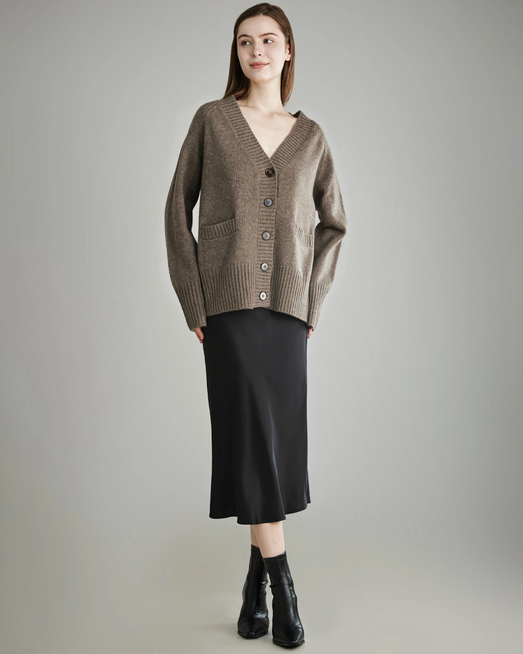 Soft & Cozy V-Neck Cashmere Cardigan for Women - Lightweight Winter Sweater for Layering, Office Wear & Casual Outfits