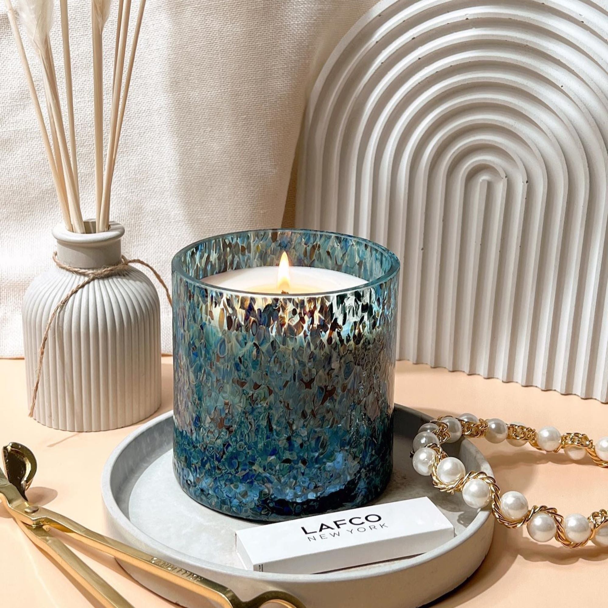 Absolute Forest Oakmoss Scented Candle - Natural Aromatherapy Soy Wax Candle for Home, Relaxation & Meditation - Perfect for Bedroom, Bathroom & Office