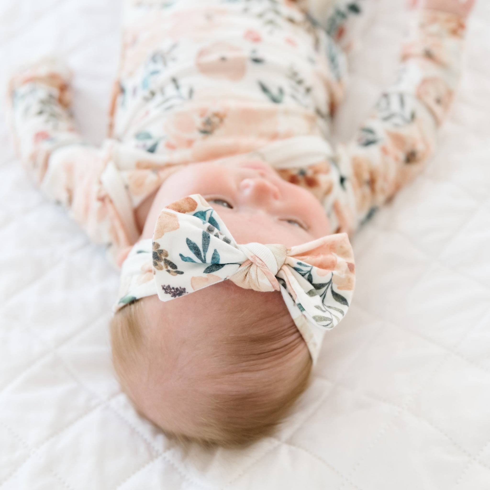 Soft Newborn Knotted Gown for Baby Girls & Boys - Cozy Cotton Sleepwear for Autumn & Winter - Perfect for Hospital, Home & Photo Shoots