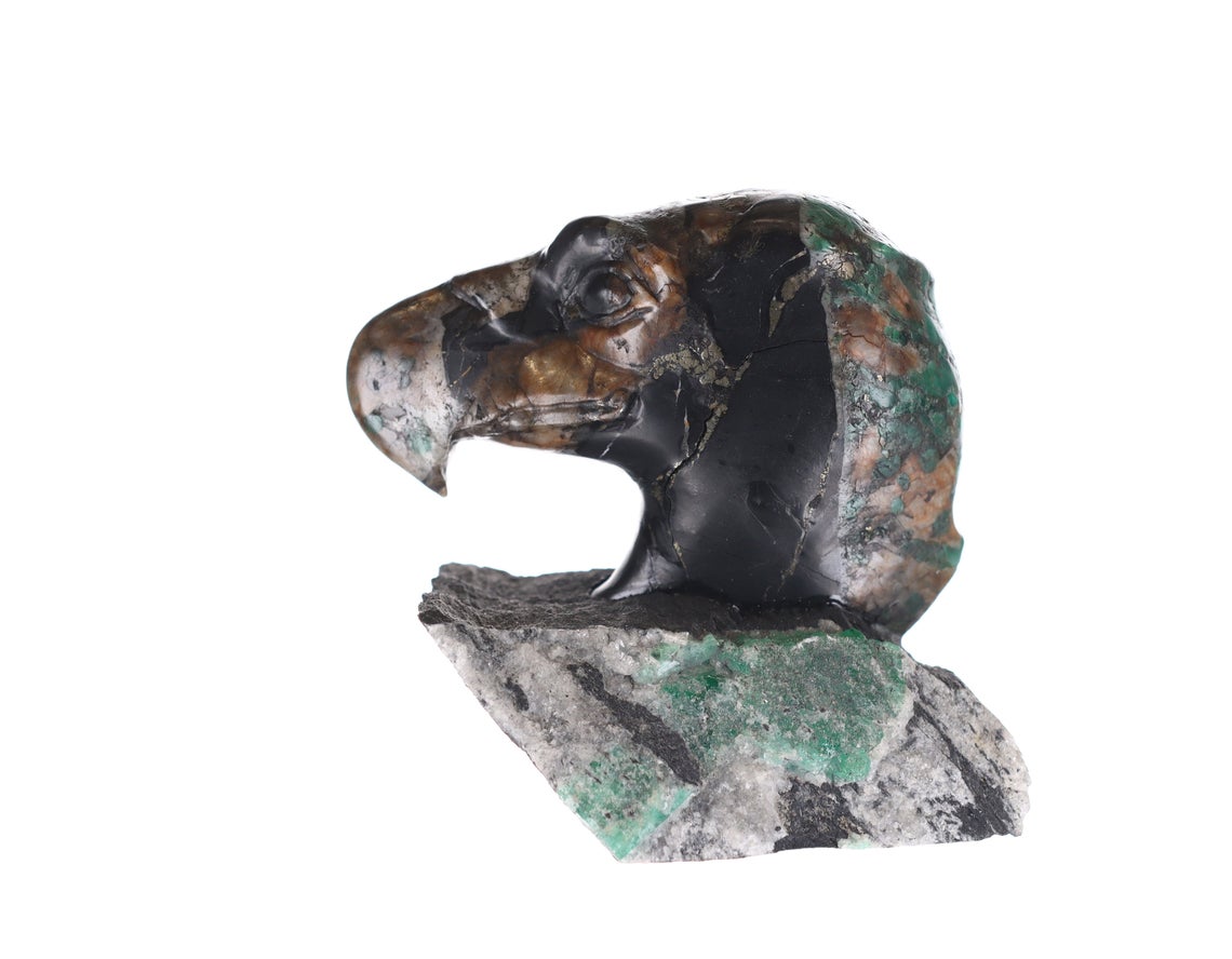 Authentic Colombian Emerald Bald Eagle Rough Crystal Sculpture – Handcrafted Gemstone Art for Home Decor & Spiritual Healing