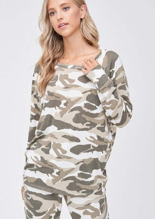 Cozy Camo Loungewear Set for Women - Soft Fleece Hoodie & Joggers Pants, Comfortable Winter Outfit - Perfect for Home, Lounge, and Travel (Final Sale)