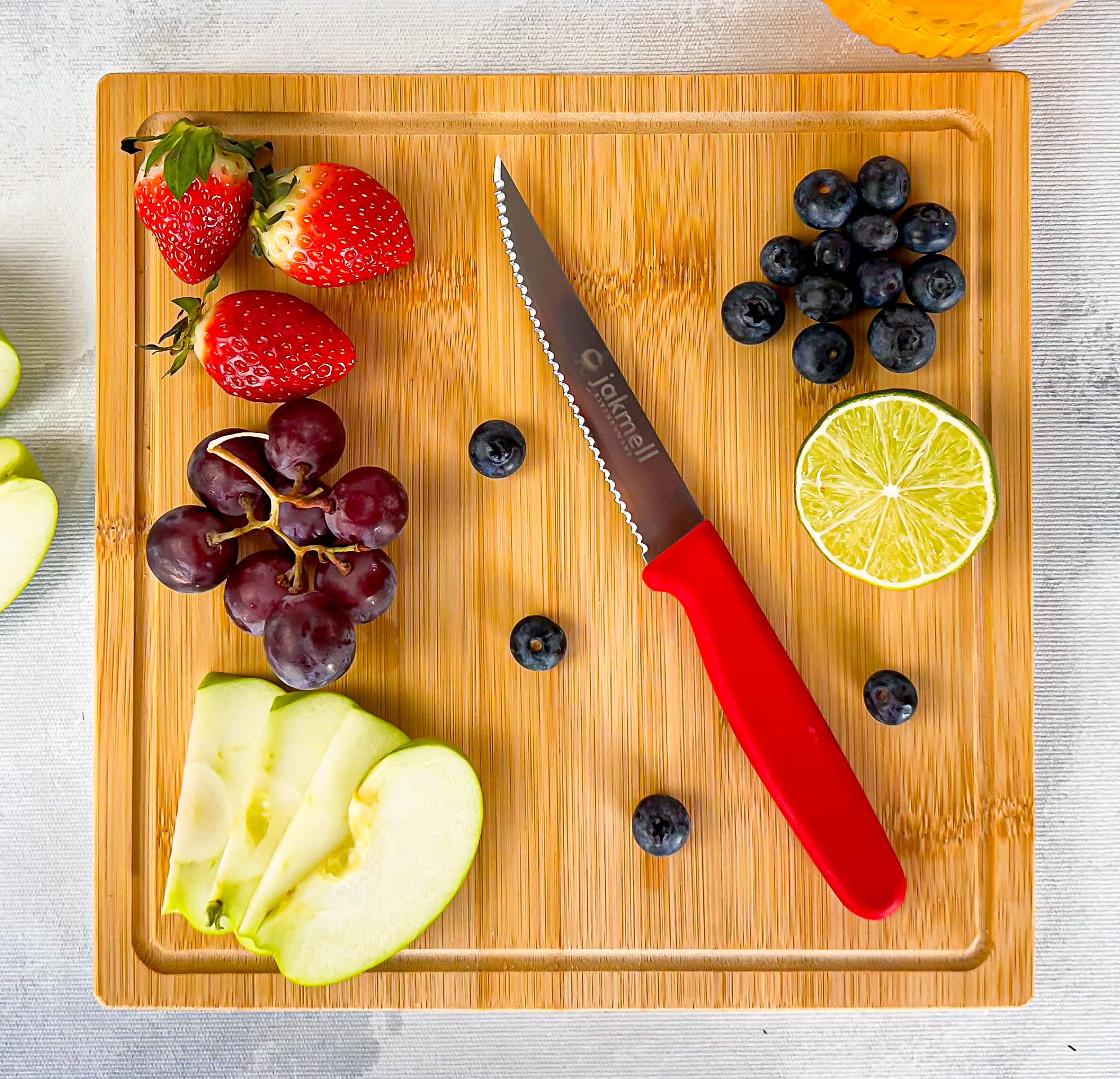4 Inch Serrated Paring Knife with Red Handle - Stainless Steel Kitchen Utility Knife for Slicing, Peeling, and Precision Cutting - Perfect for Fruits, Vegetables, and Small Kitchen Tasks
